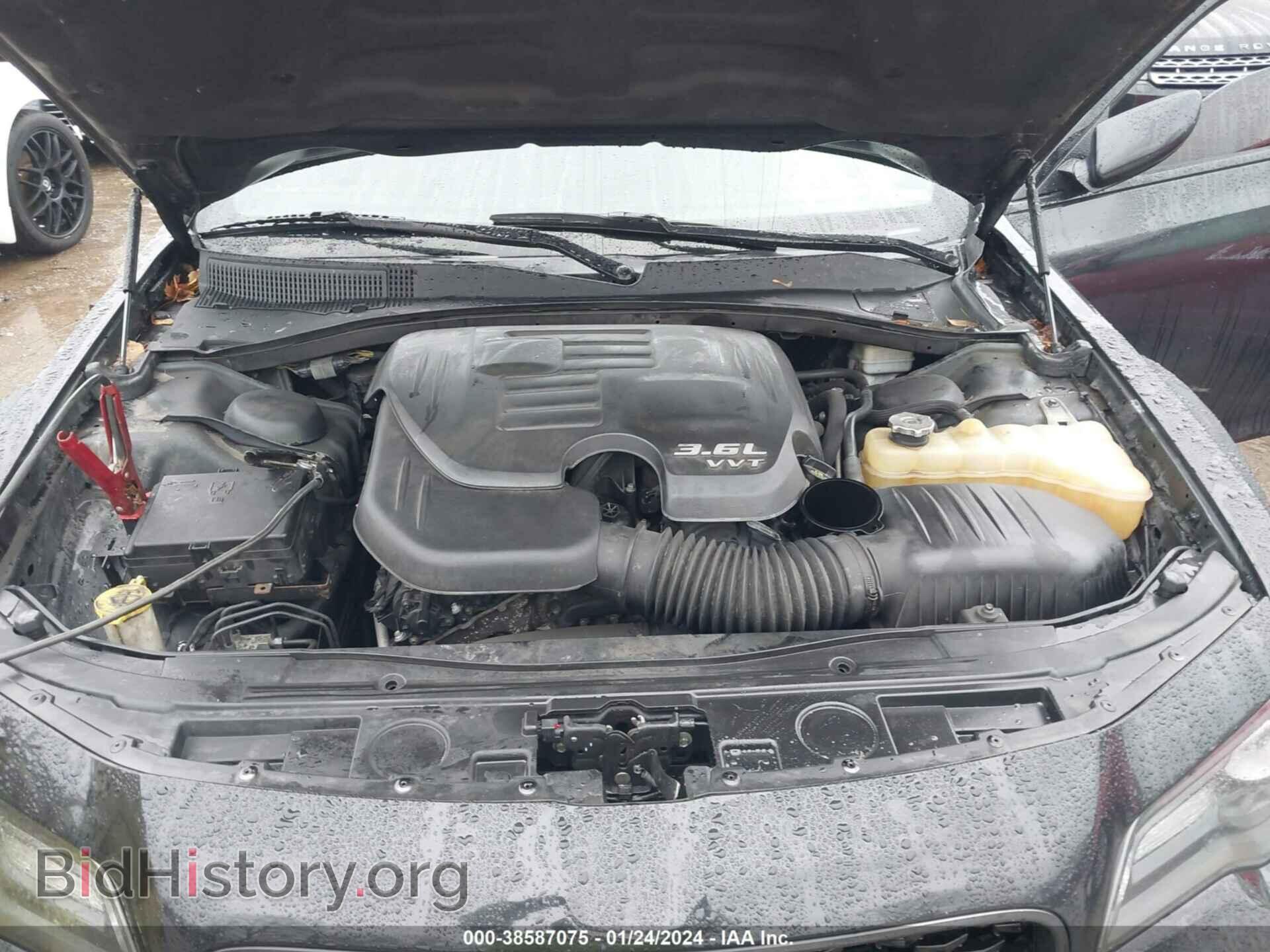 2015 CHRYSLER 300 - VIN: 2C3CCAGG7FH767494 - Photo 10