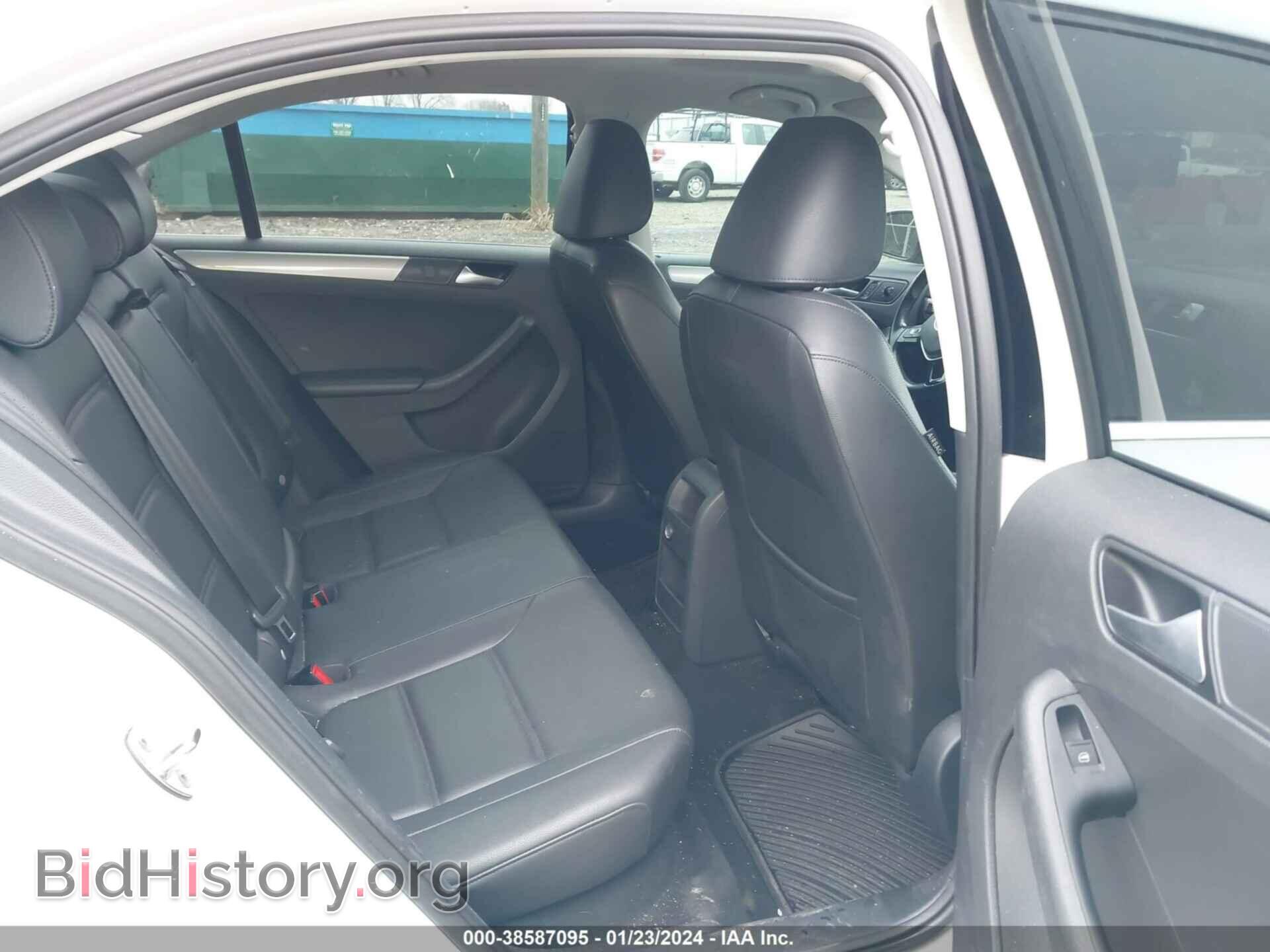 2017 VOLKSWAGEN JETTA - VIN: 3VWDB7AJ5HM291693 - Фото 8