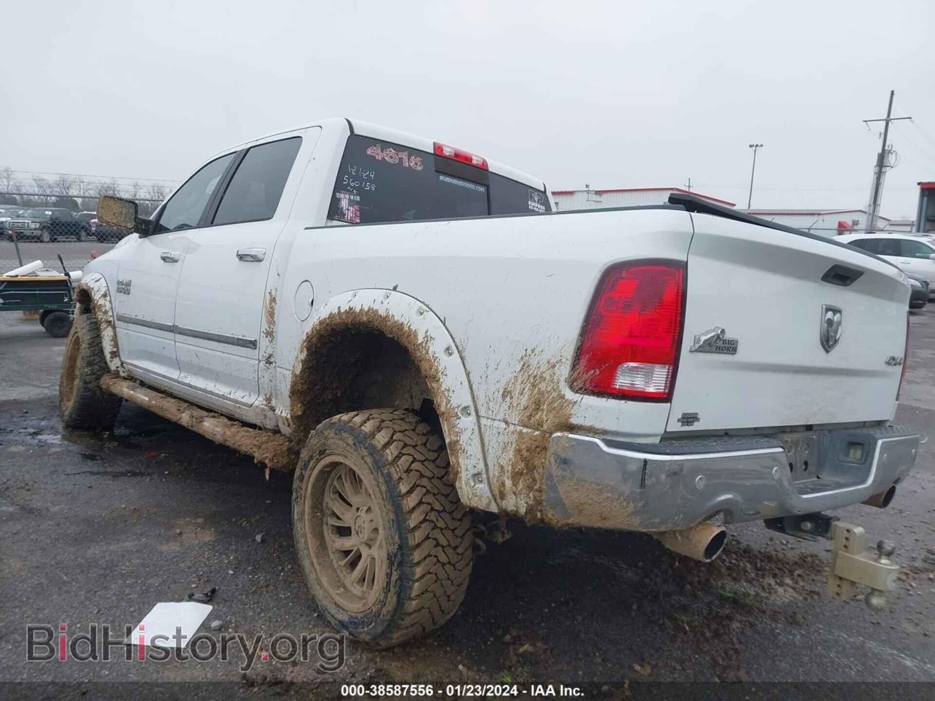 2017 RAM 1500 - VIN: 3C6RR7LT2HG560158 - Фото 3