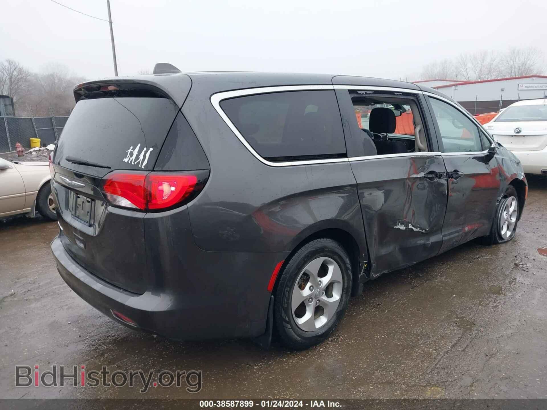 2017 CHRYSLER PACIFICA - VIN: 2C4RC1CG1HR816715 - Photo 4