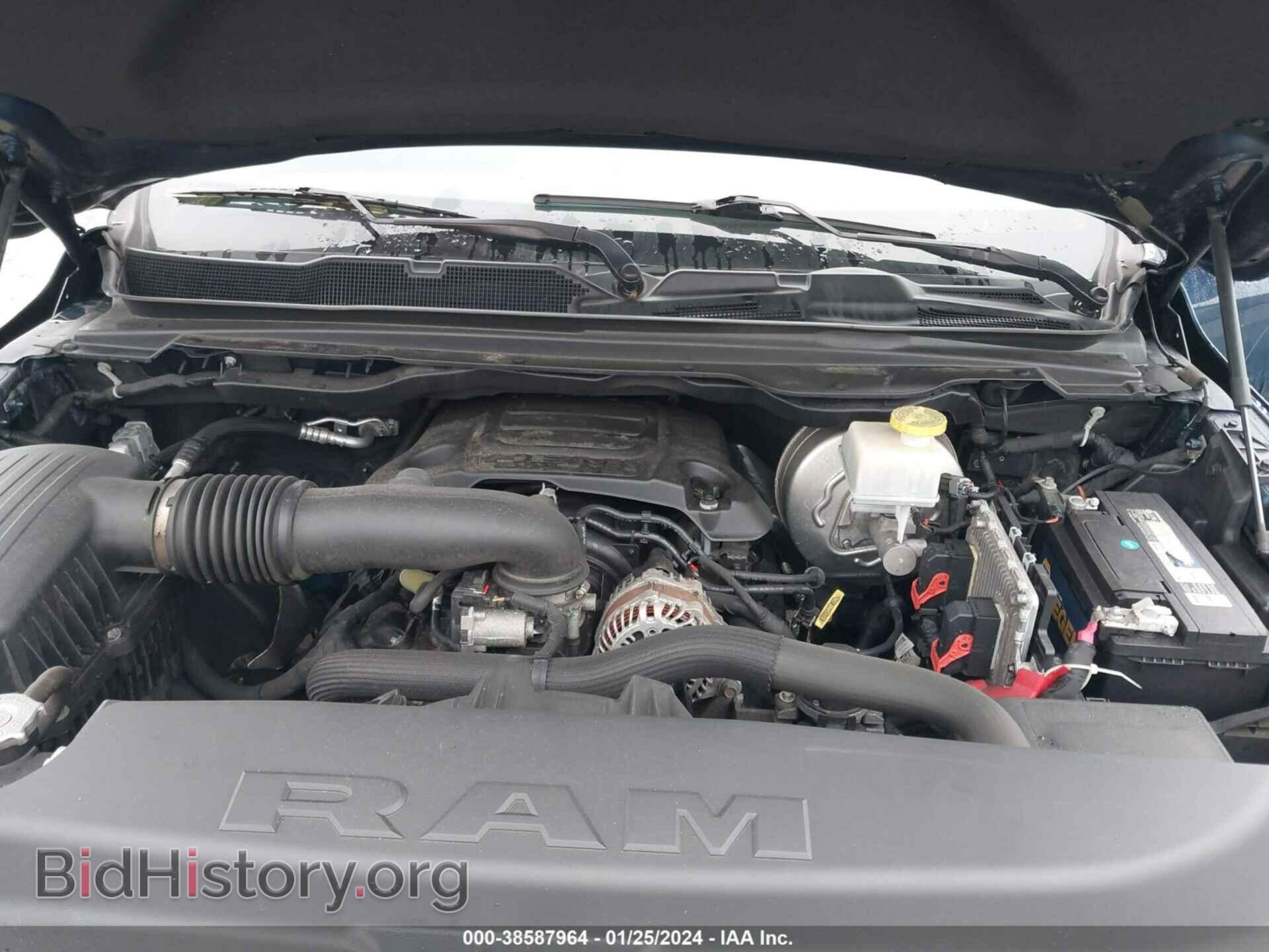 2019 RAM 1500 - VIN: 1C6SRFJT2KN658667 - Фото 10