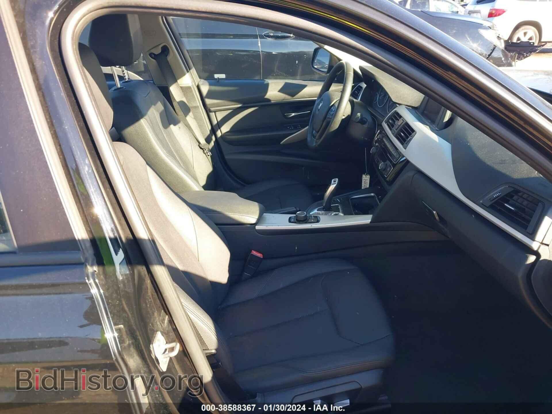 2018 BMW 320I - VIN: WBA8A3C51JA357799 - Фото 5