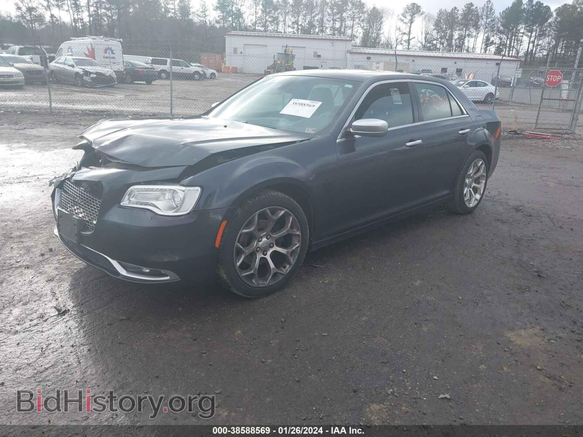 2017 CHRYSLER 300C - VIN: 2C3CCAPG1HH661531 - Фото 2