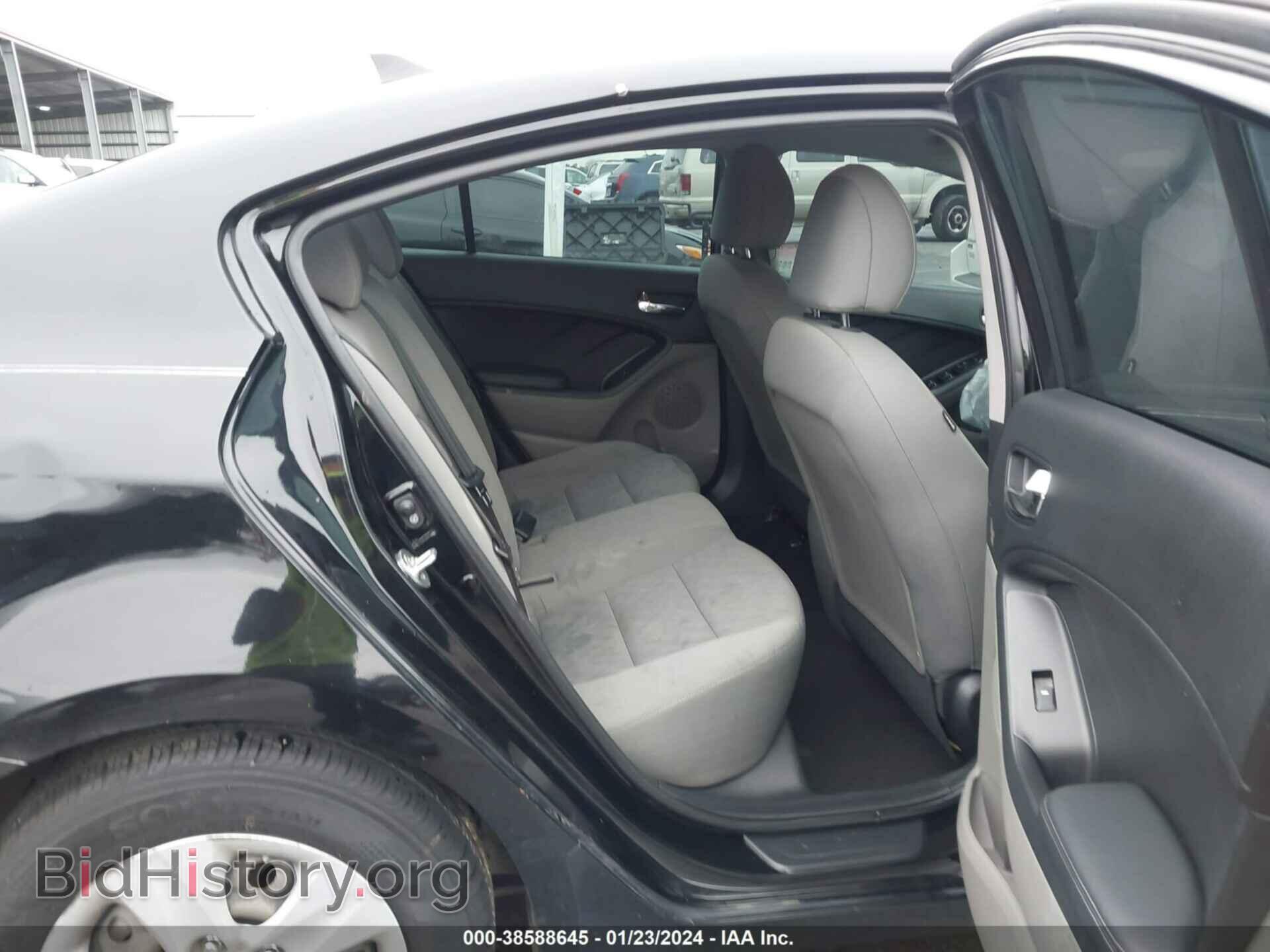 2016 KIA FORTE - VIN: KNAFK4A67G5523363 - Фото 8