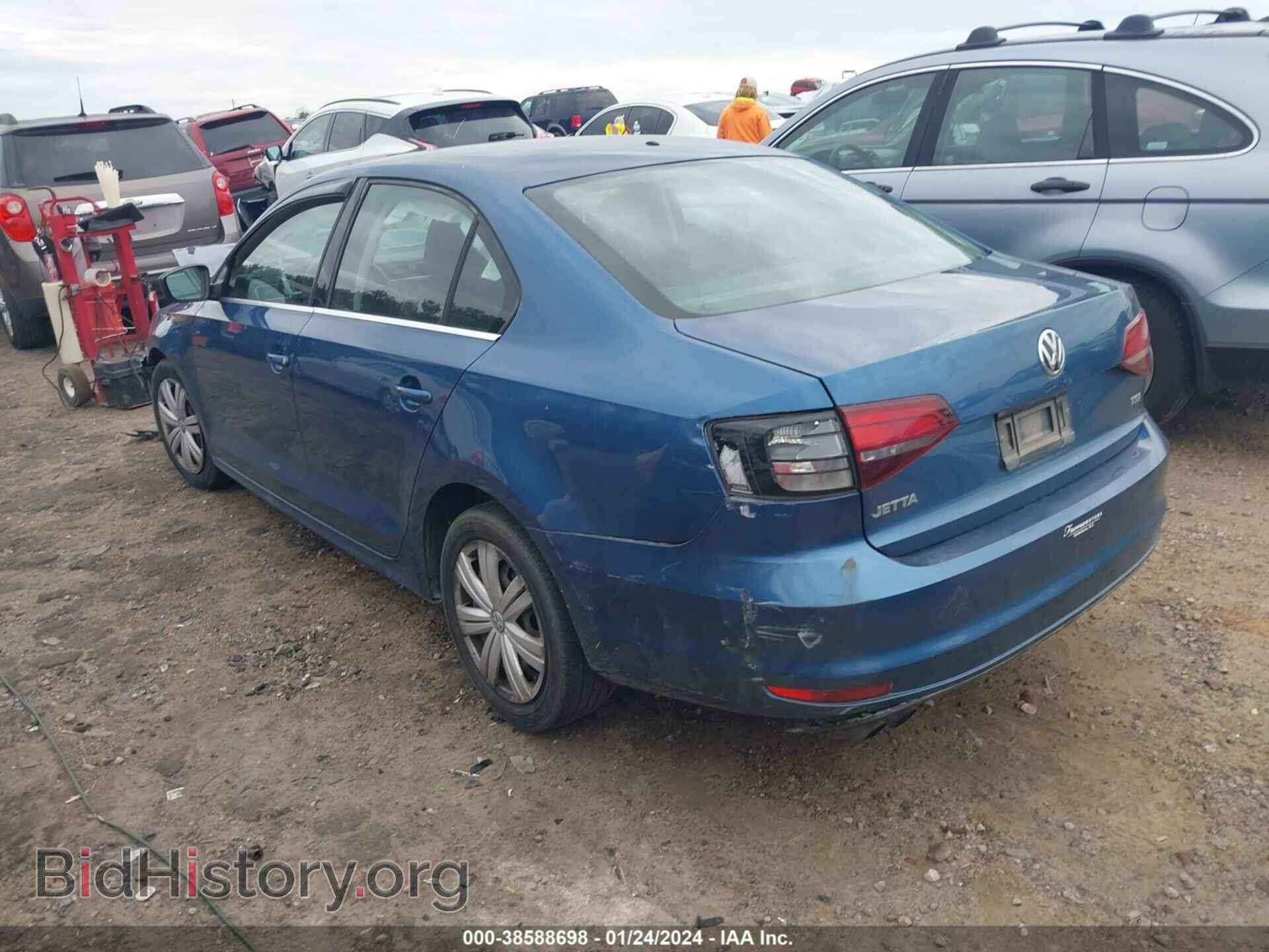 2017 VOLKSWAGEN JETTA - VIN: 3VW2B7AJ3HM213680 - Фото 3