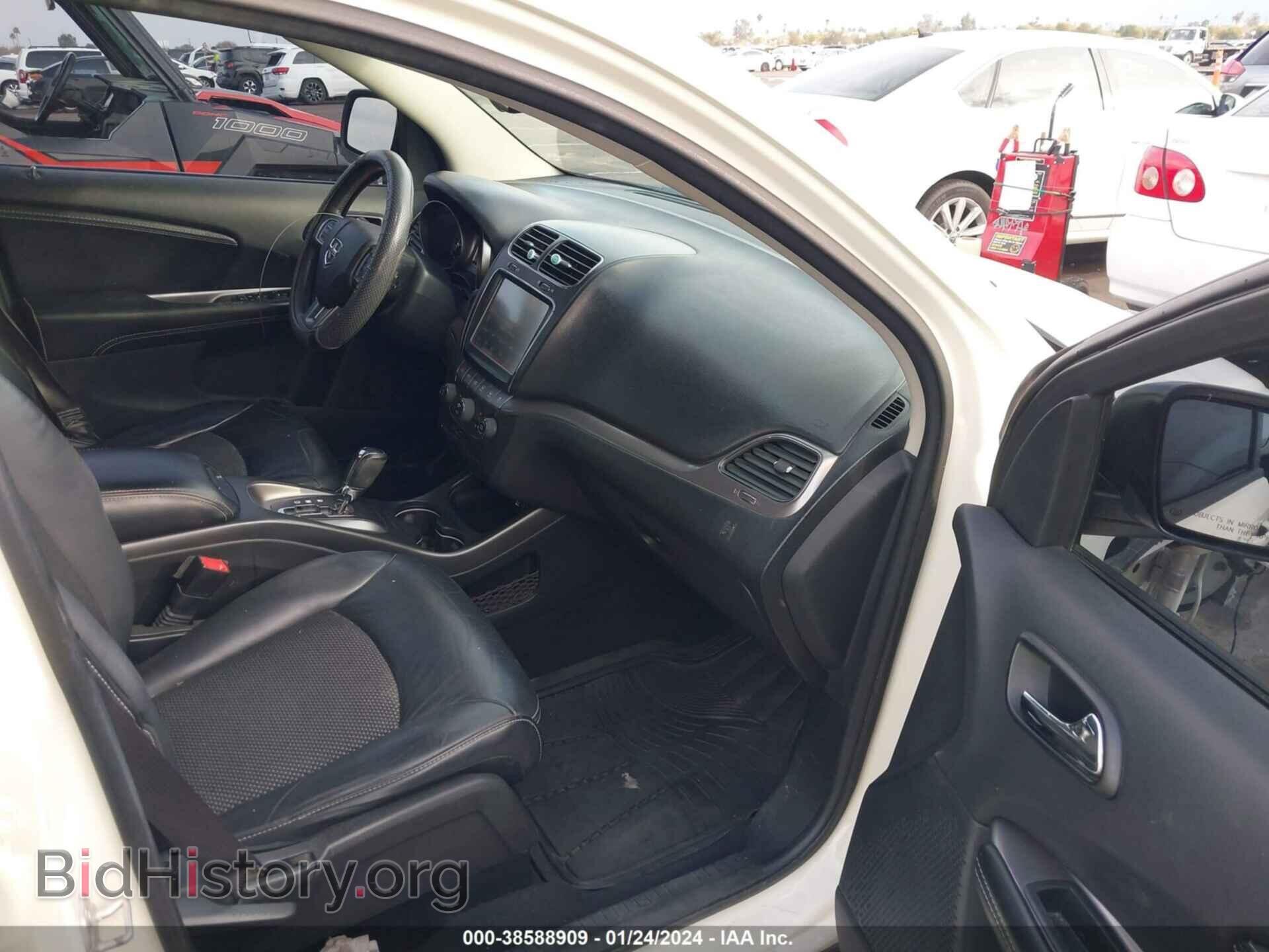 2017 DODGE JOURNEY - VIN: 3C4PDCGB9HT707169 - Фото 5