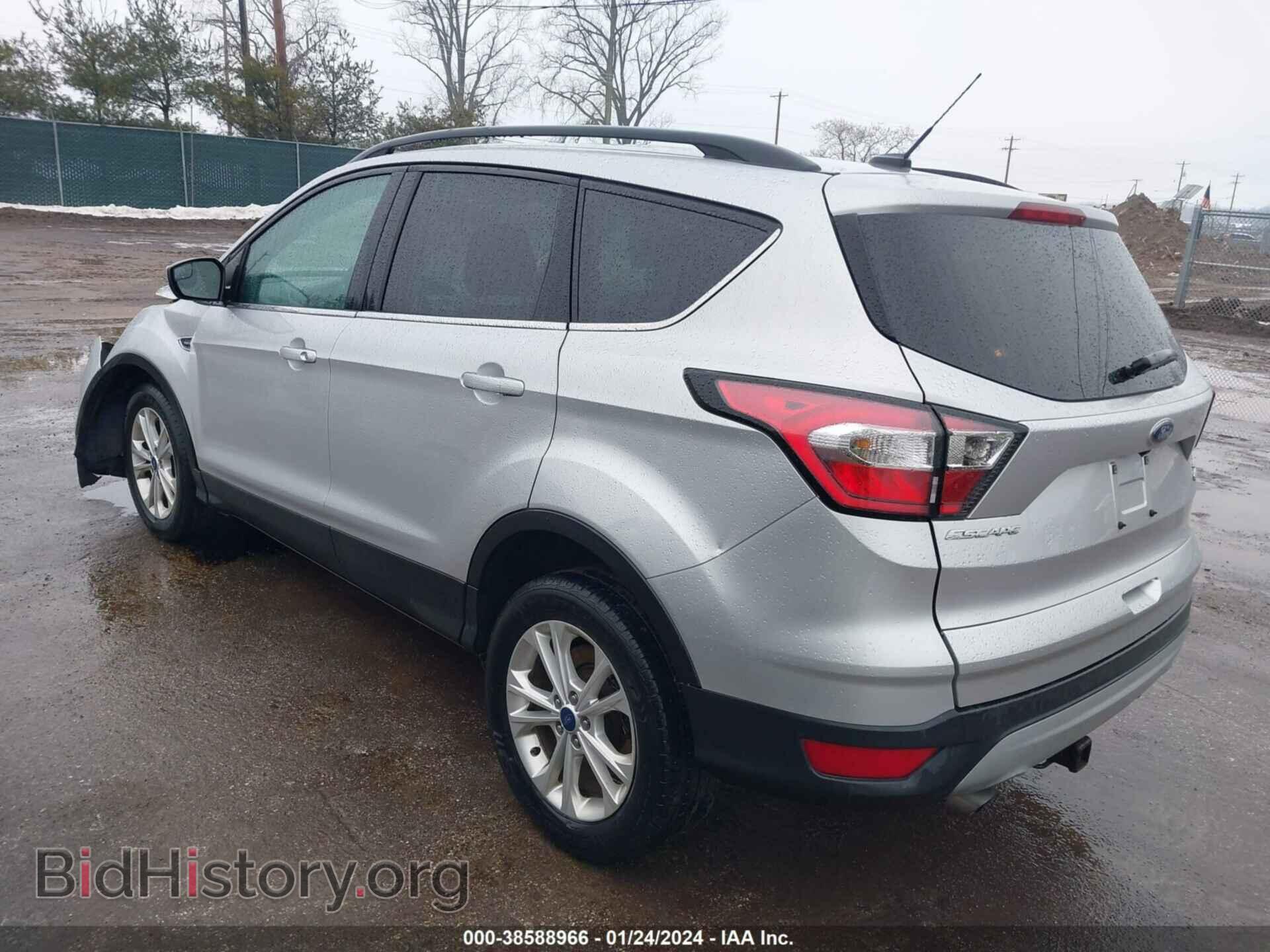 2017 FORD ESCAPE - VIN: 1FMCU0GD7HUC56596 - Фото 3
