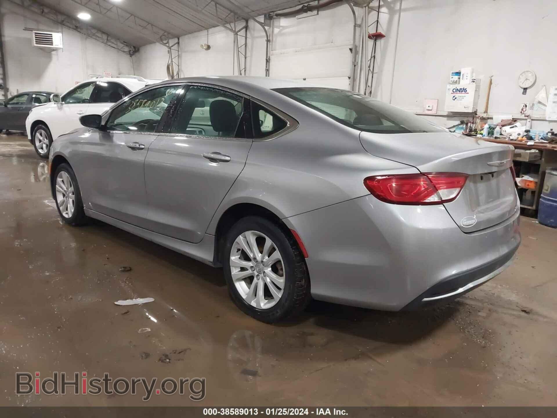 2016 CHRYSLER 200 - VIN: 1C3CCCAB1GN151386 - Фото 3