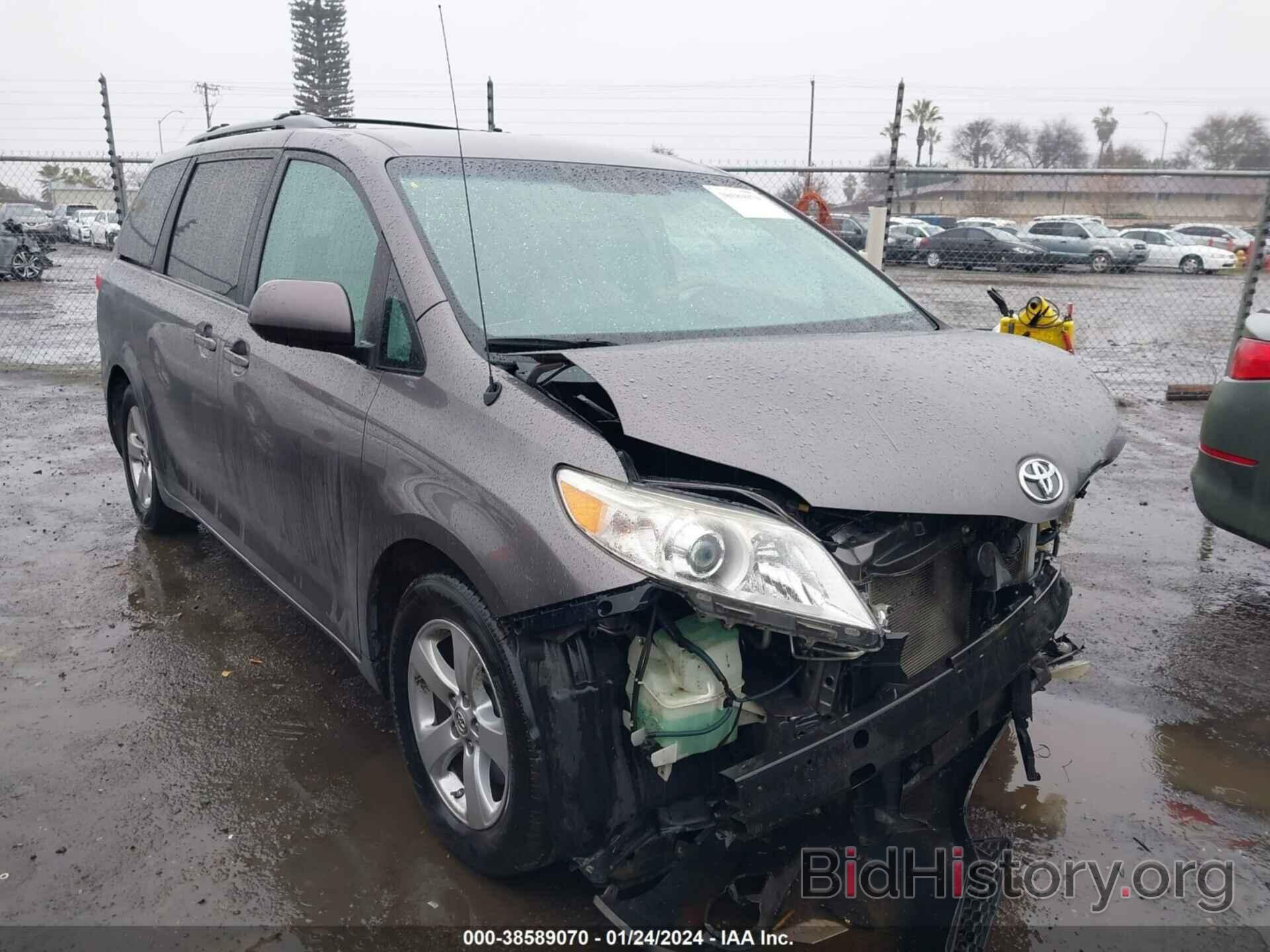 Фотография 5TDKK3DC3ES463800 - TOYOTA SIENNA 2014