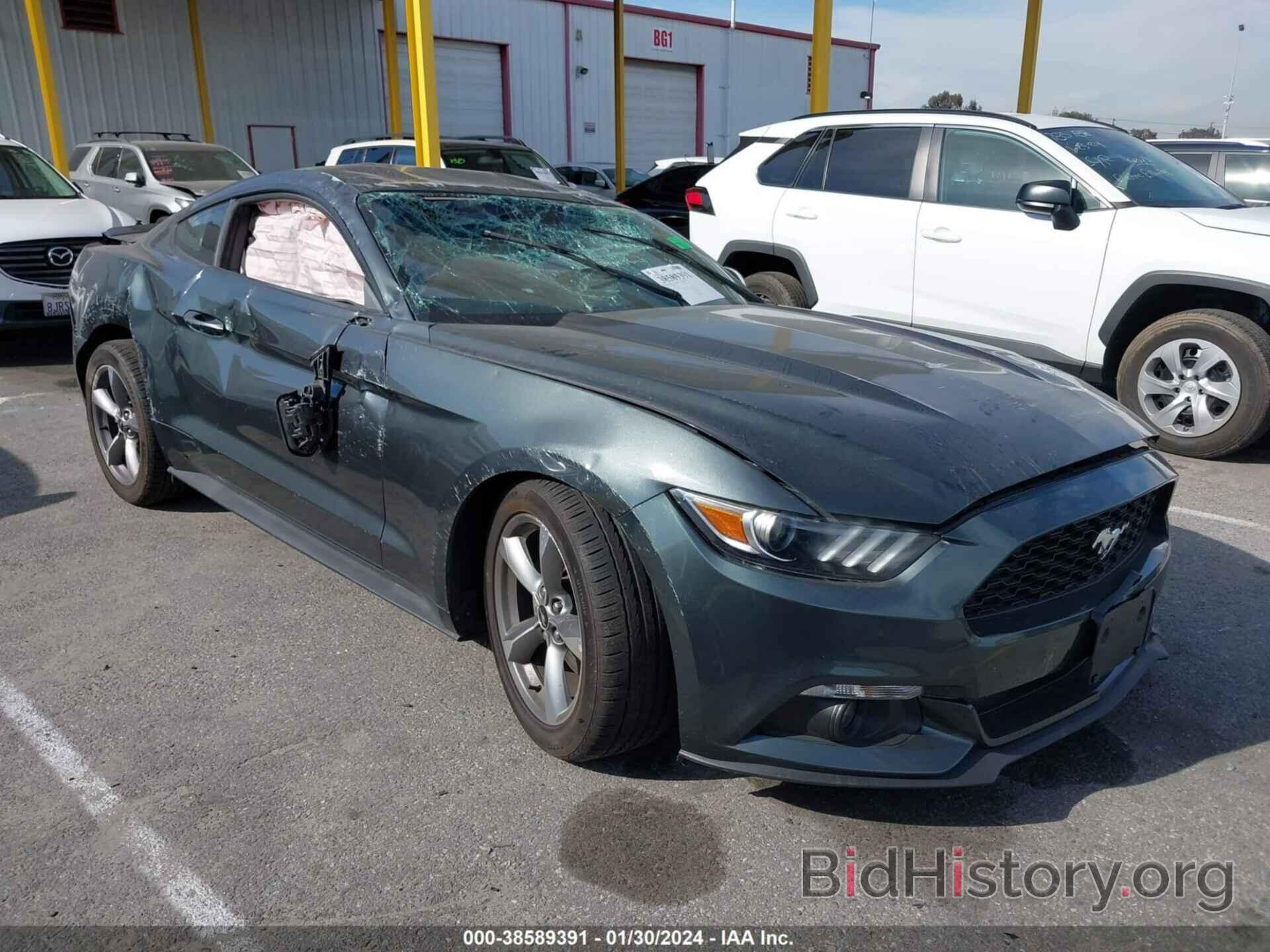 Photo 1FA6P8AM0F5432529 - FORD MUSTANG 2015