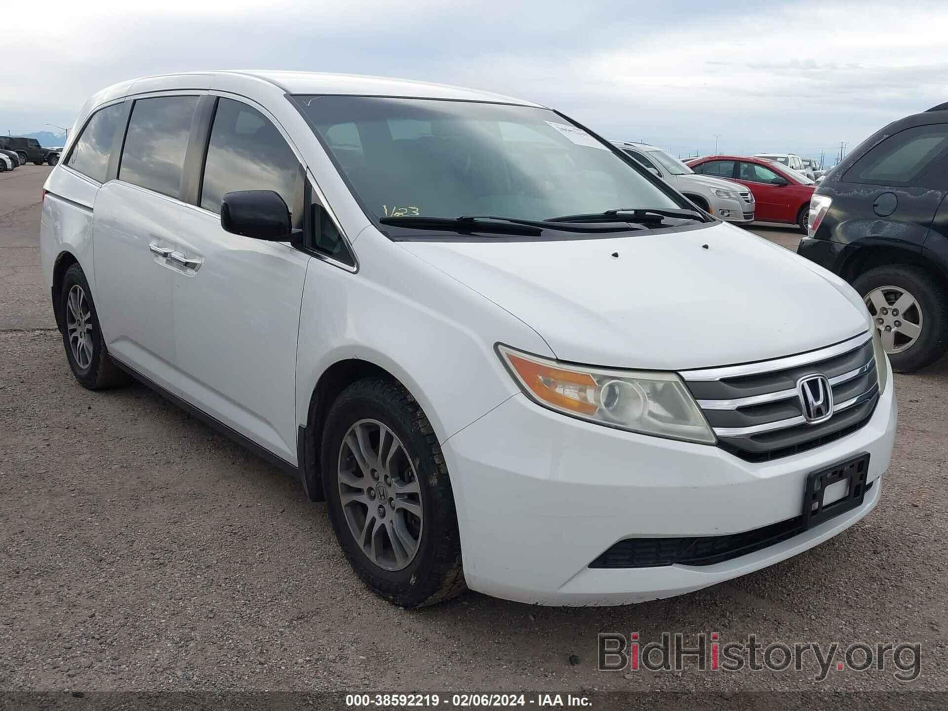 Photo 5FNRL5H44BB064114 - HONDA ODYSSEY 2011