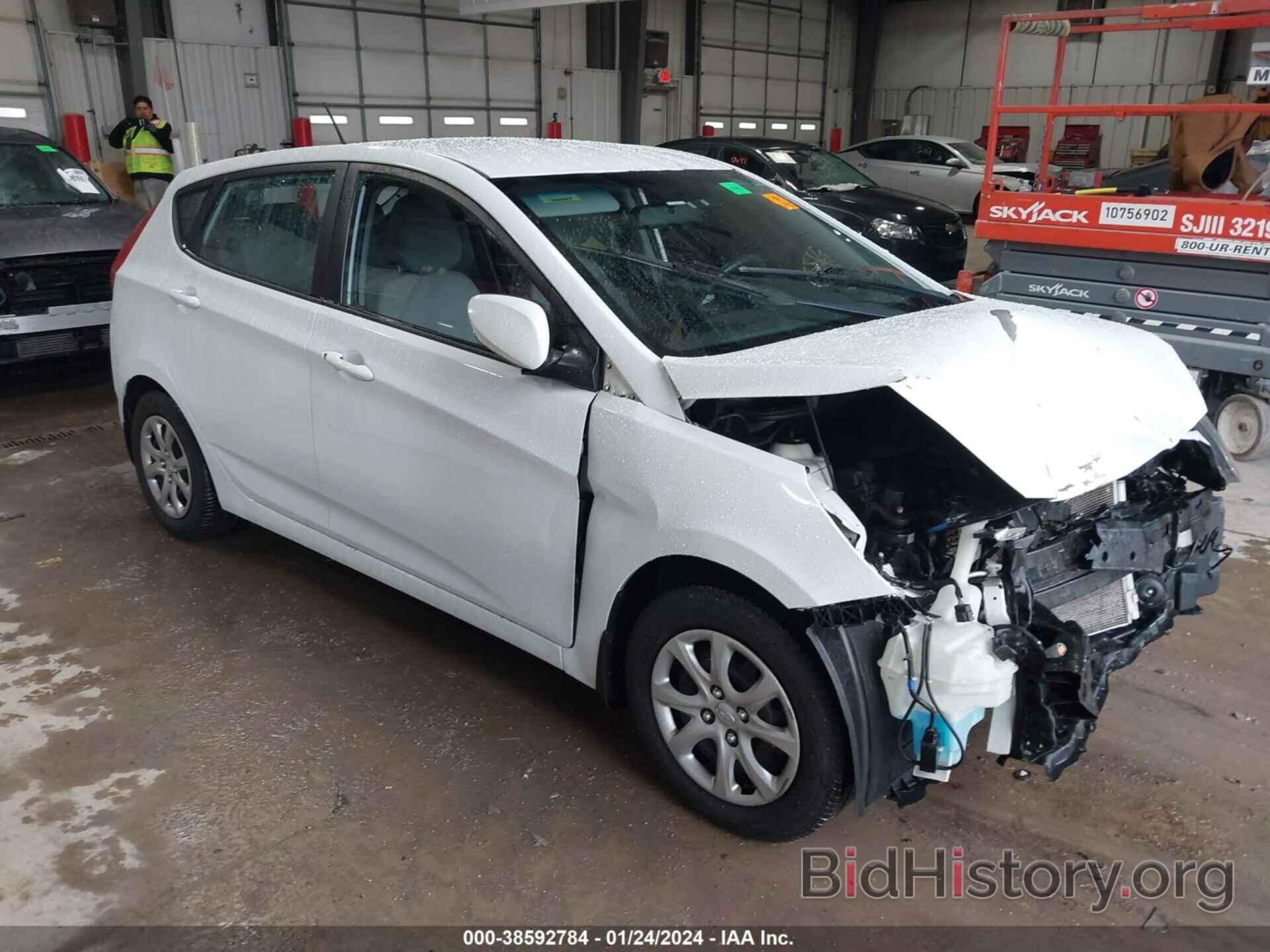 Photo KMHCT5AE6DU094309 - HYUNDAI ACCENT 2013