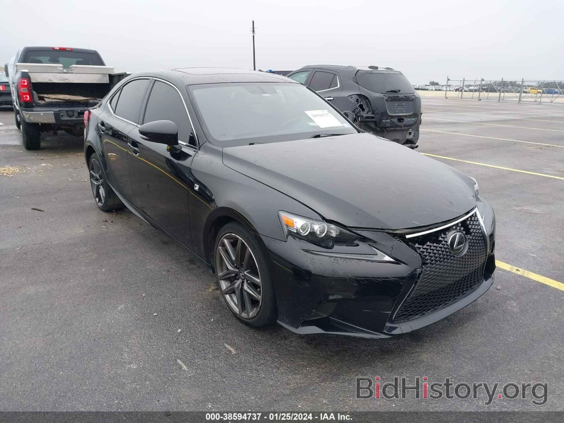 Photo JTHBA1D23G5033352 - LEXUS IS 200T 2016