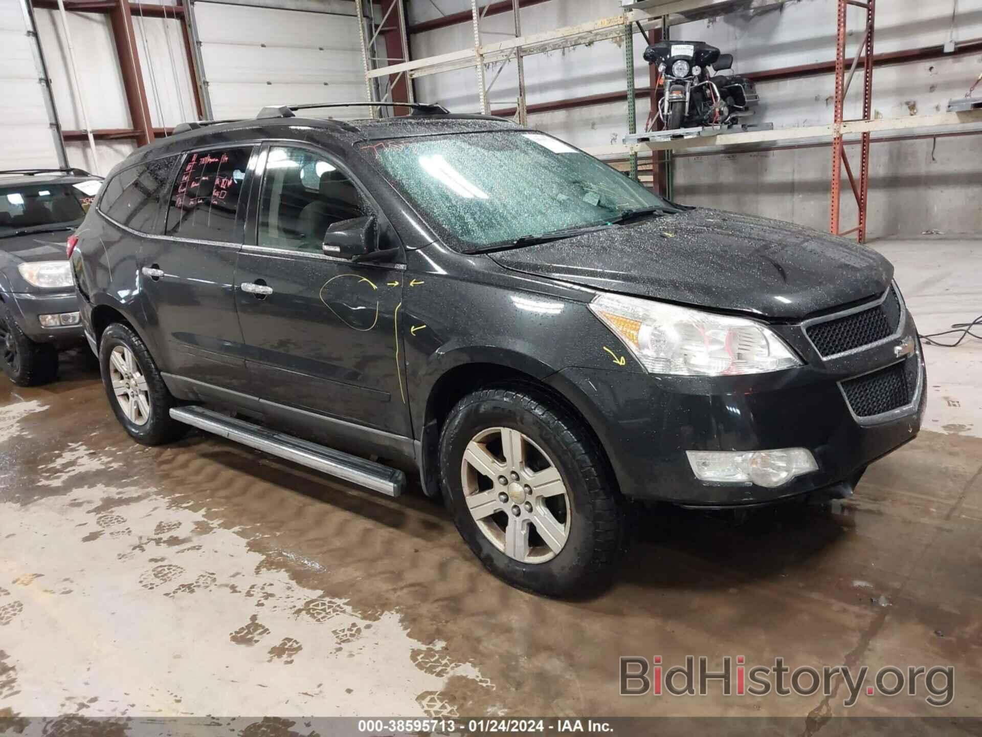 Photo 1GNKVGED3BJ156410 - CHEVROLET TRAVERSE 2011