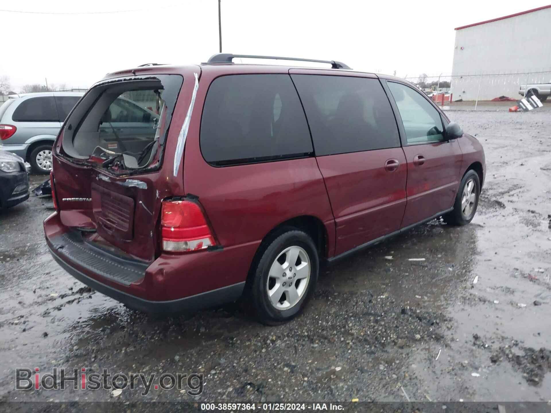 2007 FORD FREESTAR - VIN: 2FMZA51627BA20551 - Фото 4