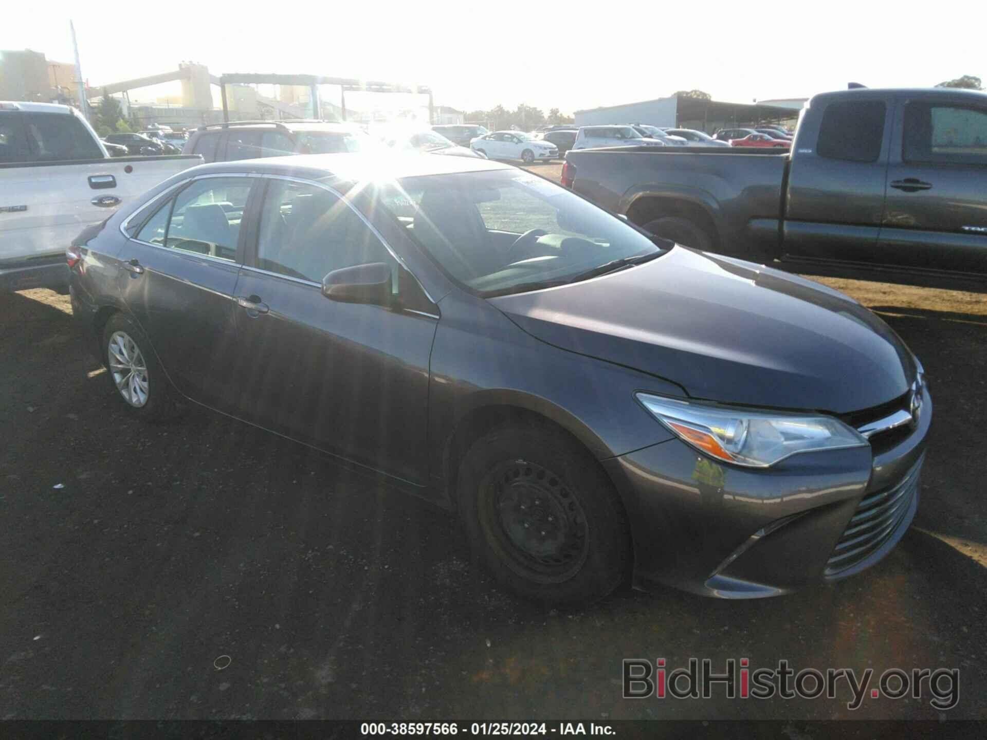 Photo 4T1BF1FK9HU814993 - TOYOTA CAMRY 2017