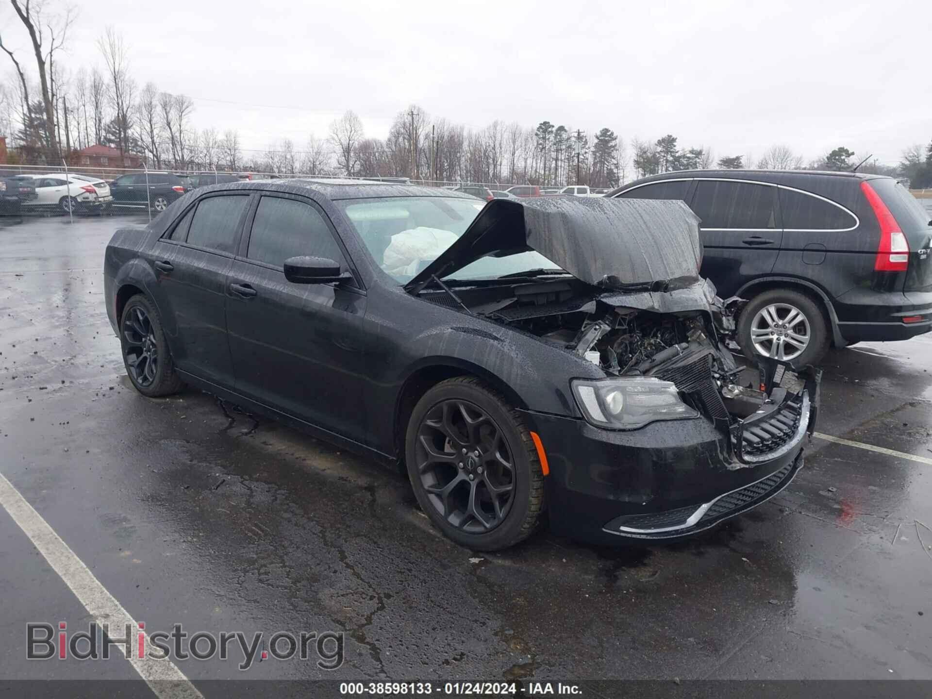 Фотография 2C3CCAAG9KH528693 - CHRYSLER 300 2019