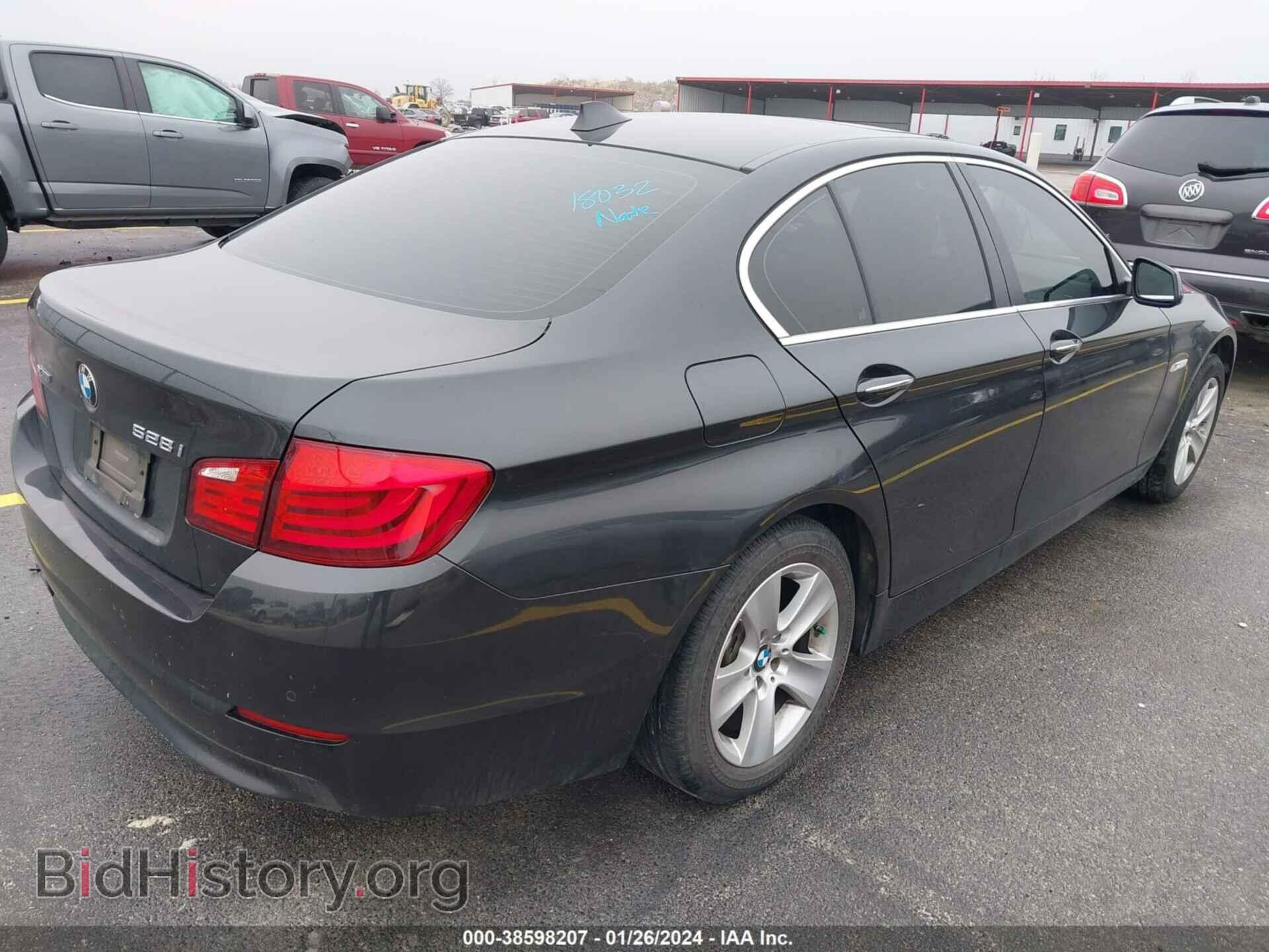 2013 BMW 528I - VIN: WBAXH5C50DDW15574 - Фото 4