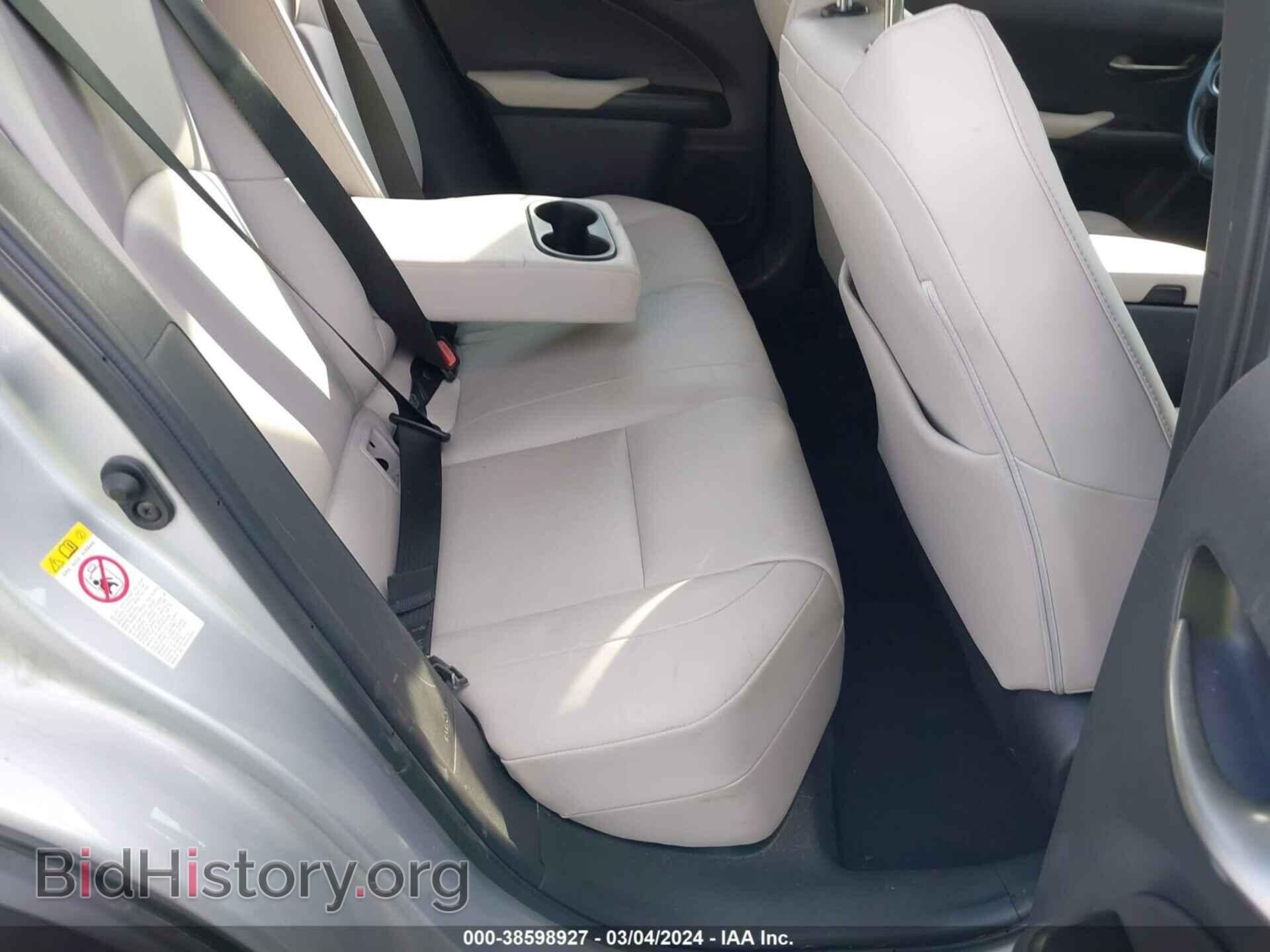2019 LEXUS UX 200 - VIN: JTHY3JBH3K2012183 - Фото 8