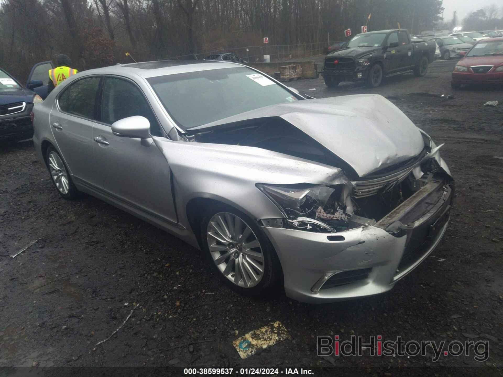 Photo JTHCL5EF4H5028962 - LEXUS LS 460 2017