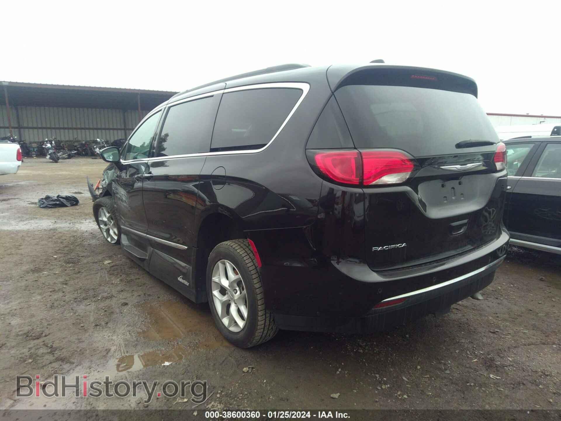 2017 CHRYSLER PACIFICA - VIN: 2C4RC1BG8HR551194 - Фото 3