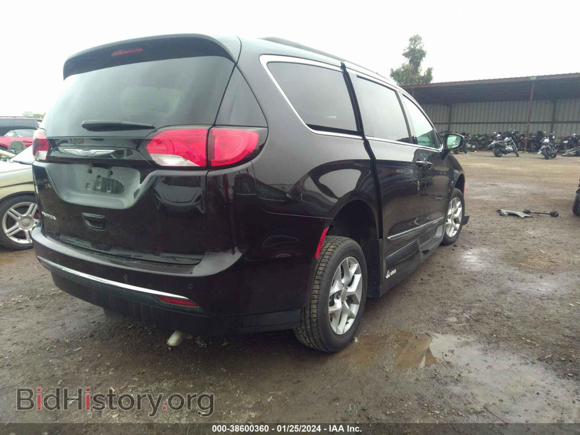 2017 CHRYSLER PACIFICA - VIN: 2C4RC1BG8HR551194 - Фото 4