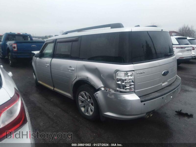 2011 Ford FLEX (VIN 2FMGK5BC3BBD02201) — фото 3 из 12