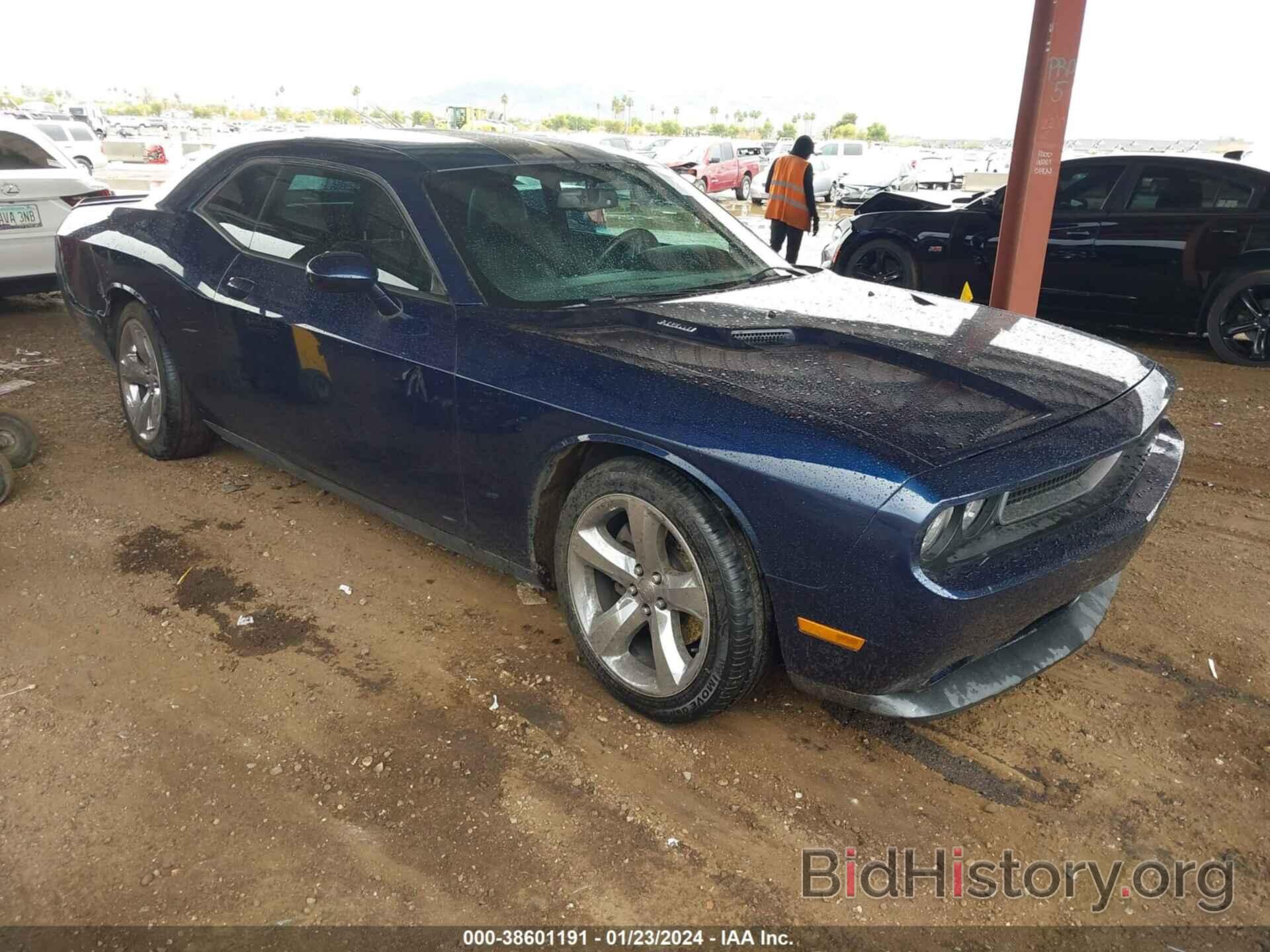 Photo 2C3CDYBT9DH688142 - DODGE CHALLENGER 2013