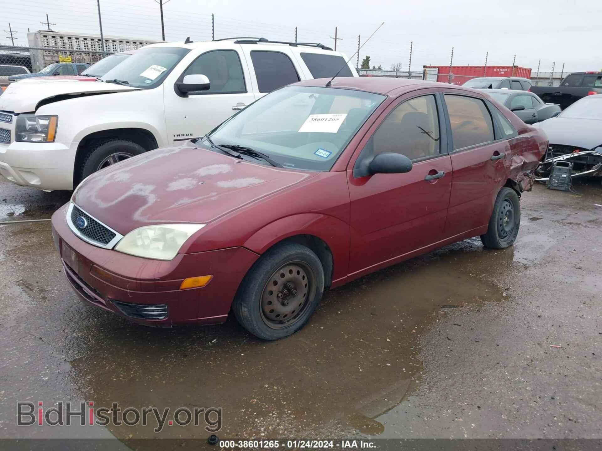 2007 FORD FOCUS - VIN: 1FAHP34N97W142673 - Фото 2