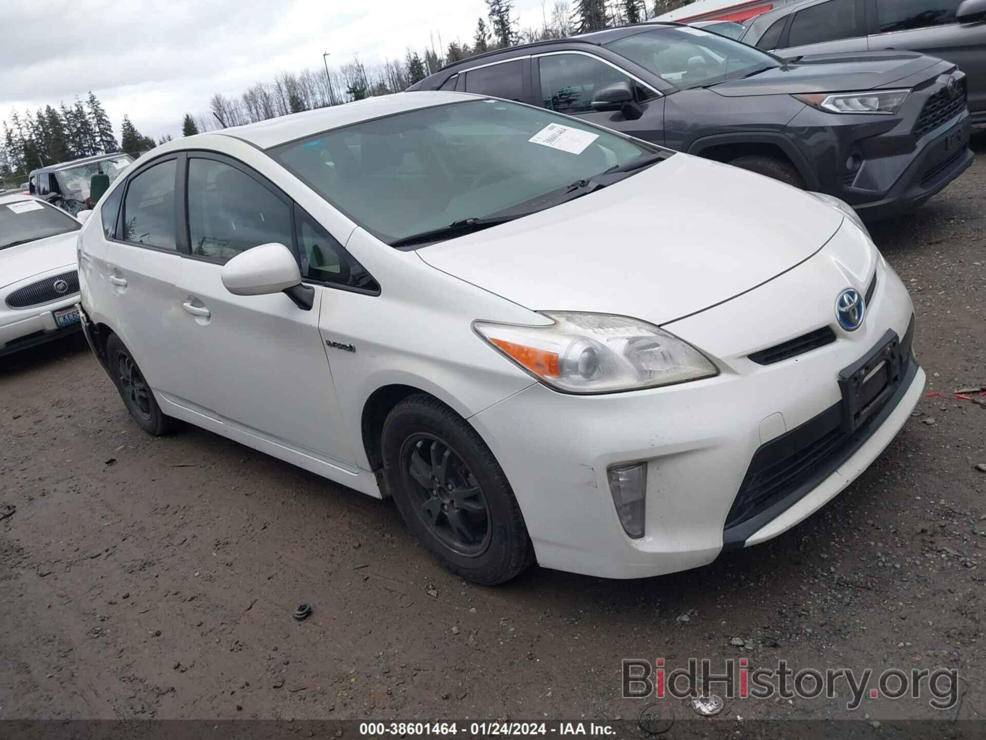 Фотография JTDKN3DU2F1903956 - TOYOTA PRIUS 2015