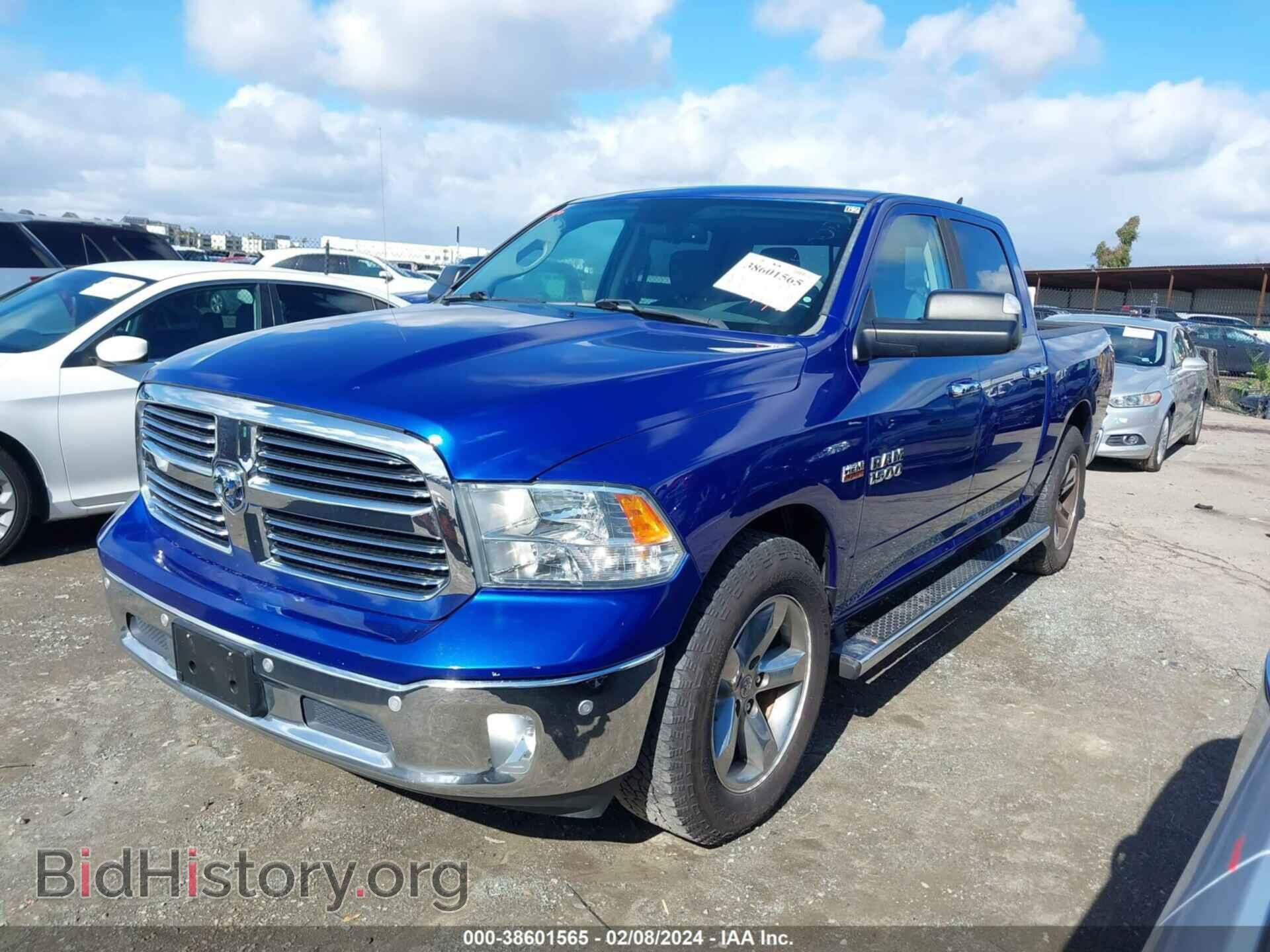 2016 RAM 1500 - VIN: 1C6RR6LT2GS182635 - Фото 2