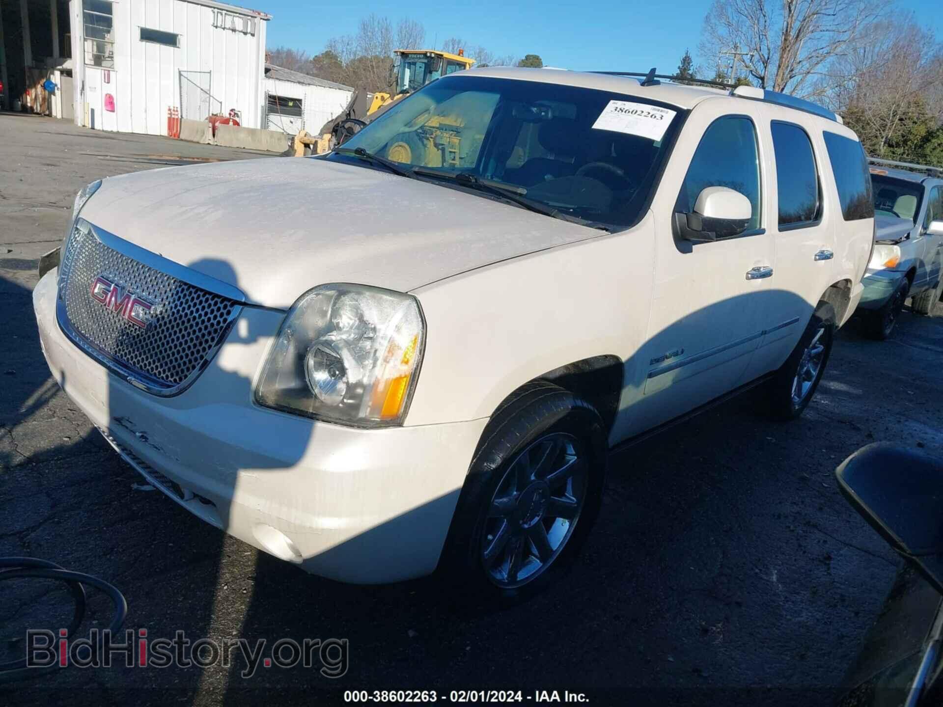 2014 GMC YUKON - VIN: 1GKS1EEF2ER129994 - Фото 2