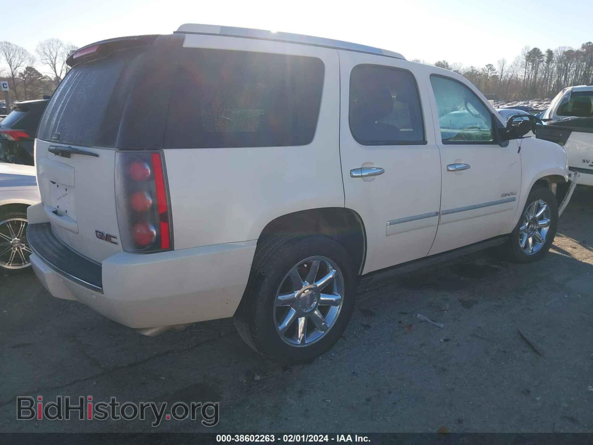 2014 GMC YUKON - VIN: 1GKS1EEF2ER129994 - Фото 4
