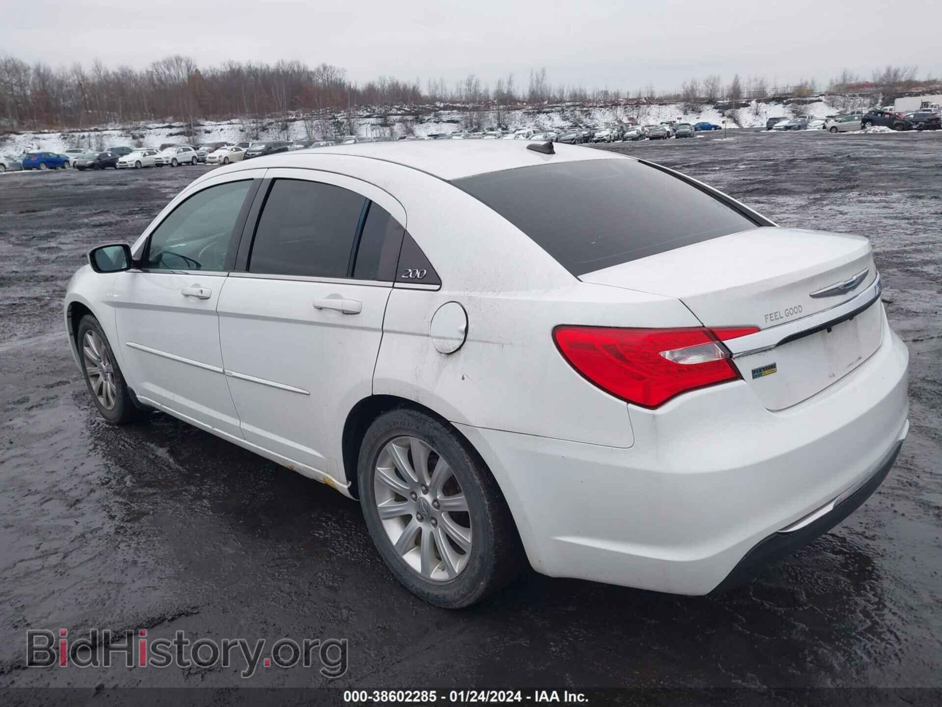 2011 CHRYSLER 200 - VIN: 1C3BC1FG2BN577424 - Фото 3