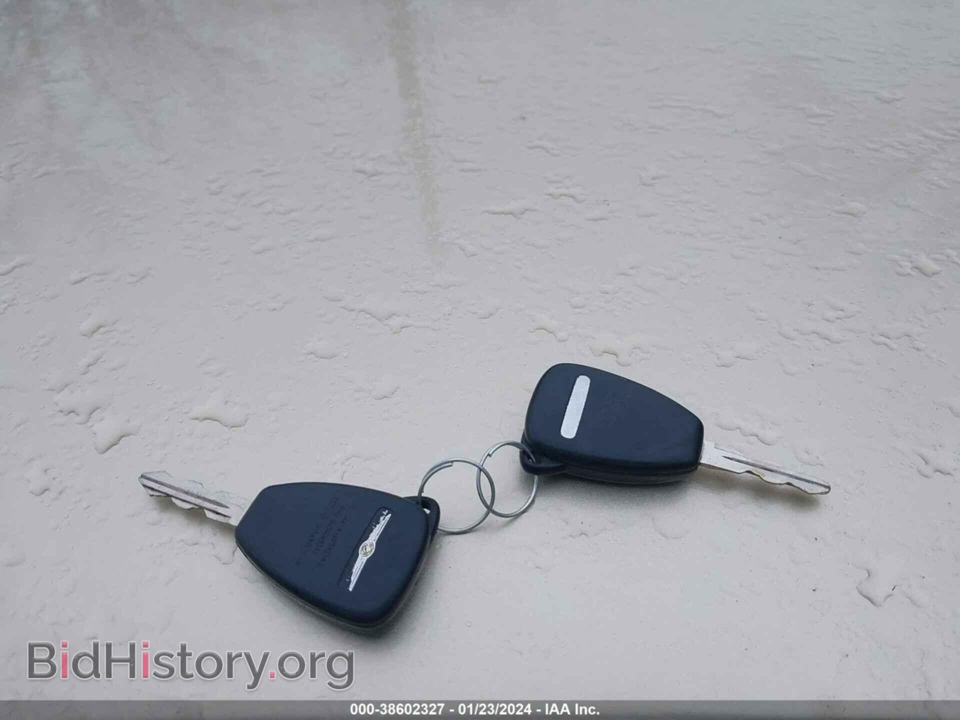 2010 CHRYSLER SEBRING - VIN: 1C3CC5FB7AN180709 - Фото 11