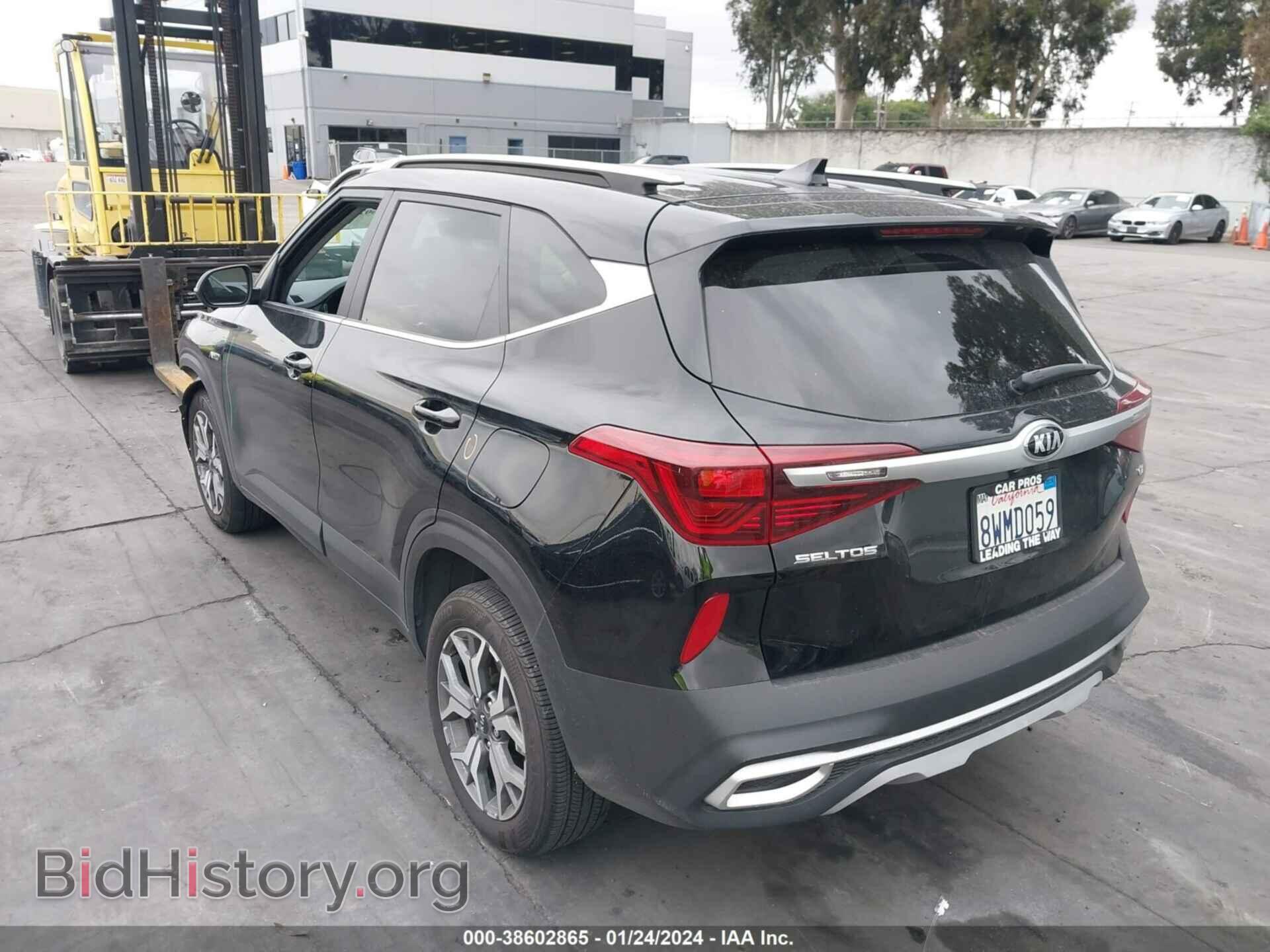 2021 KIA SELTOS - VIN: KNDERCAAXM7220392 - Фото 3