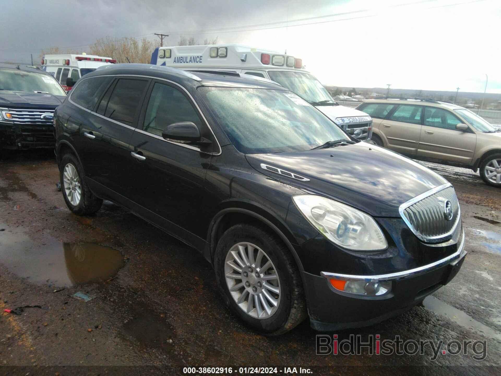 Photo 5GAKRAED8BJ306989 - BUICK ENCLAVE 2011