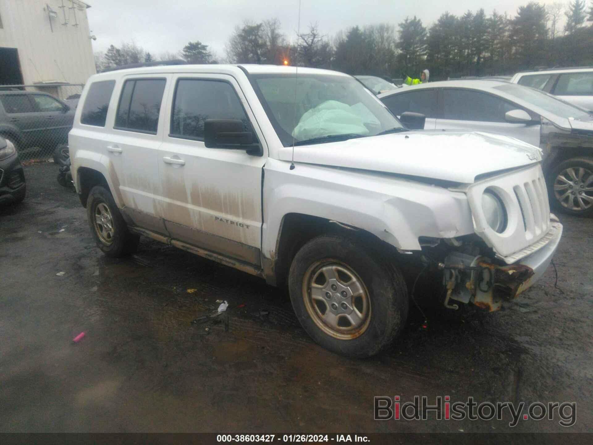 Фотография 1C4NJRBB3GD767513 - JEEP PATRIOT 2016