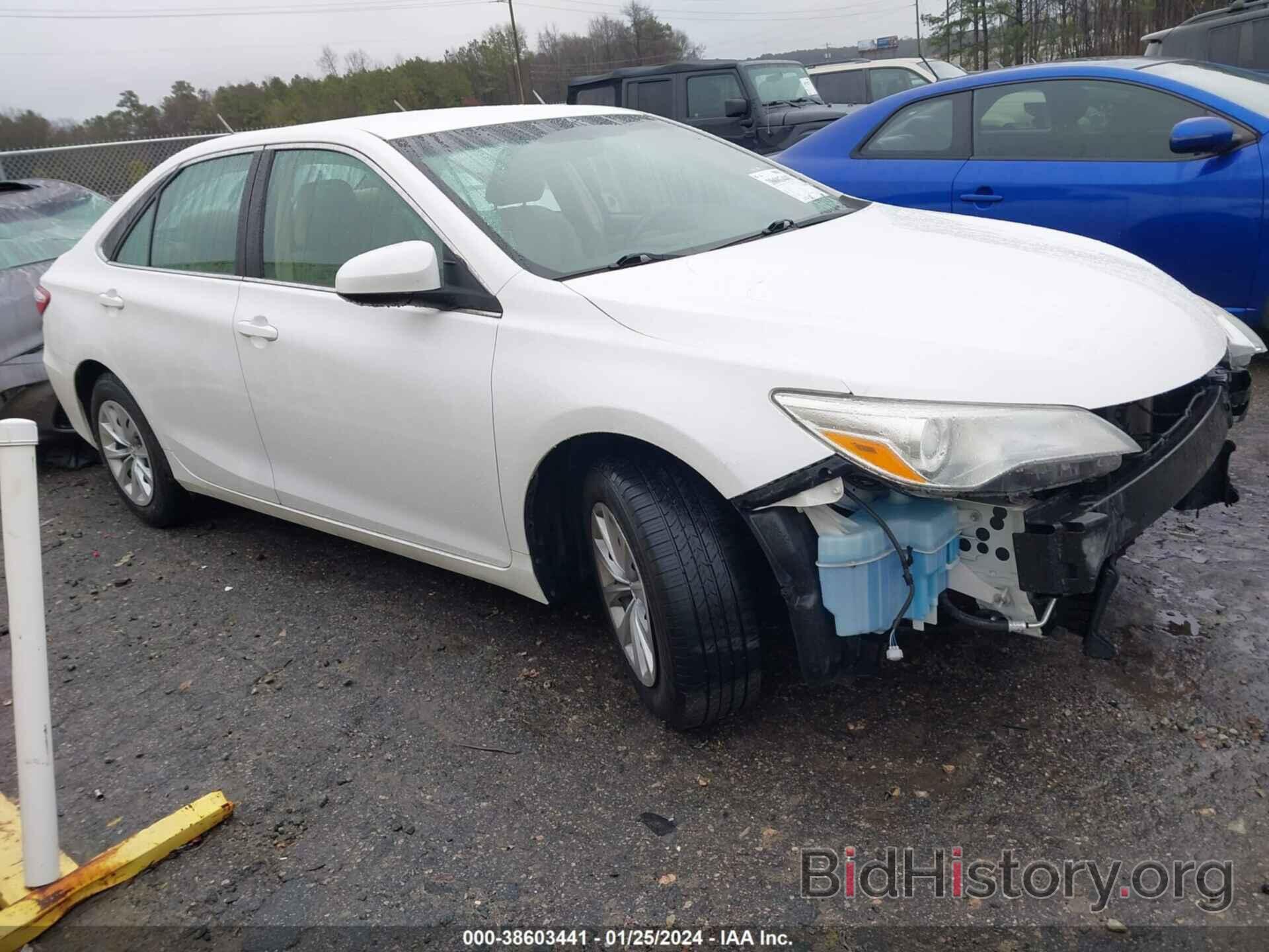 Photo 4T4BF1FK2FR453643 - TOYOTA CAMRY 2015