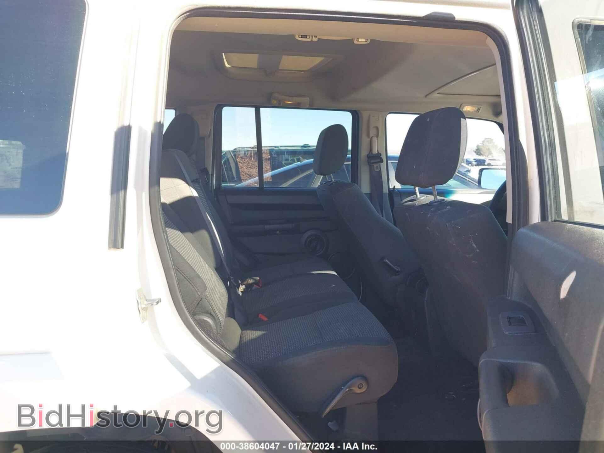 2008 JEEP COMMANDER - VIN: 1J8HH48N18C188680 - Фото 8