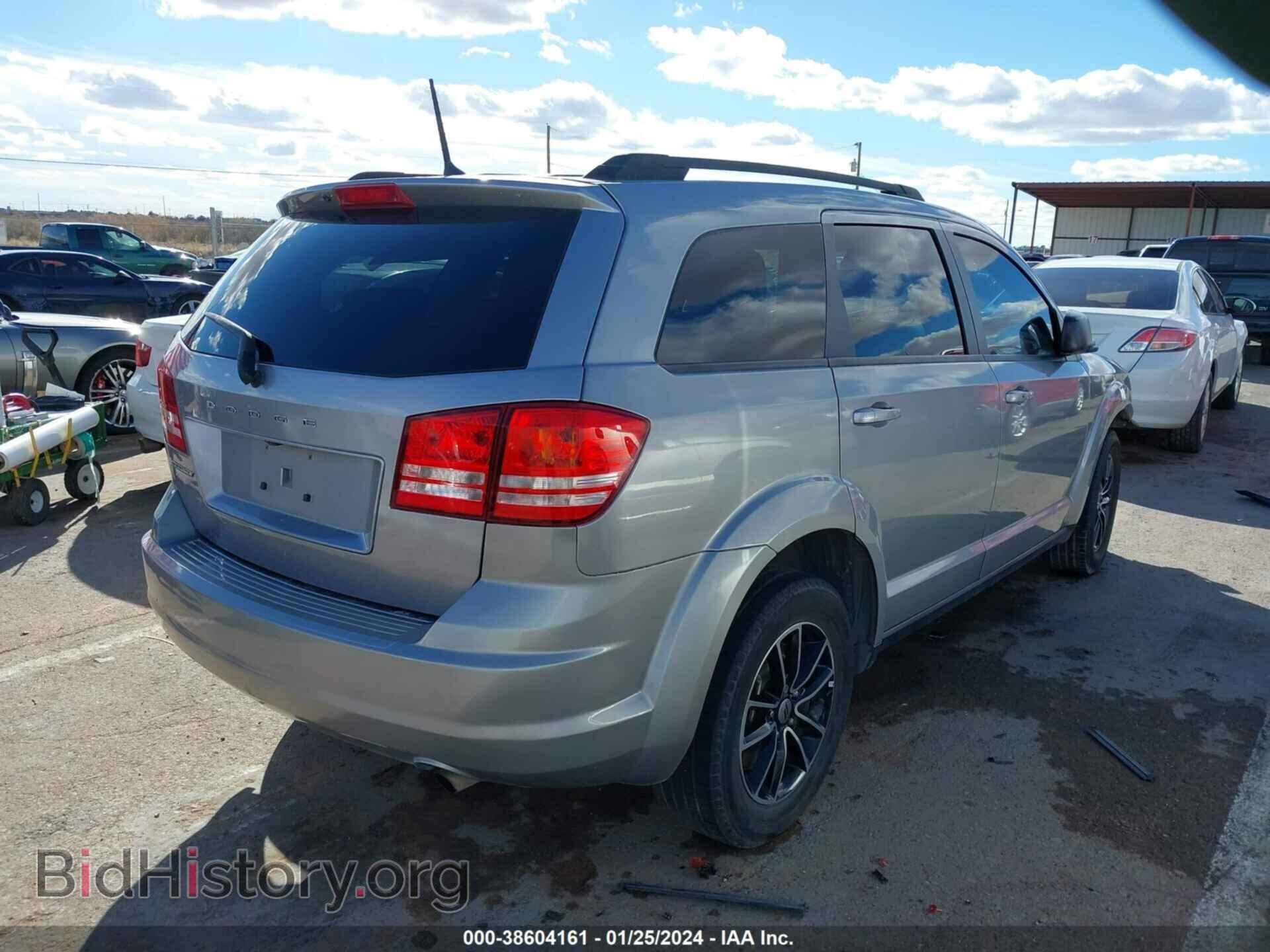 2018 DODGE JOURNEY - VIN: 3C4PDCABXJT447735 - Фото 4