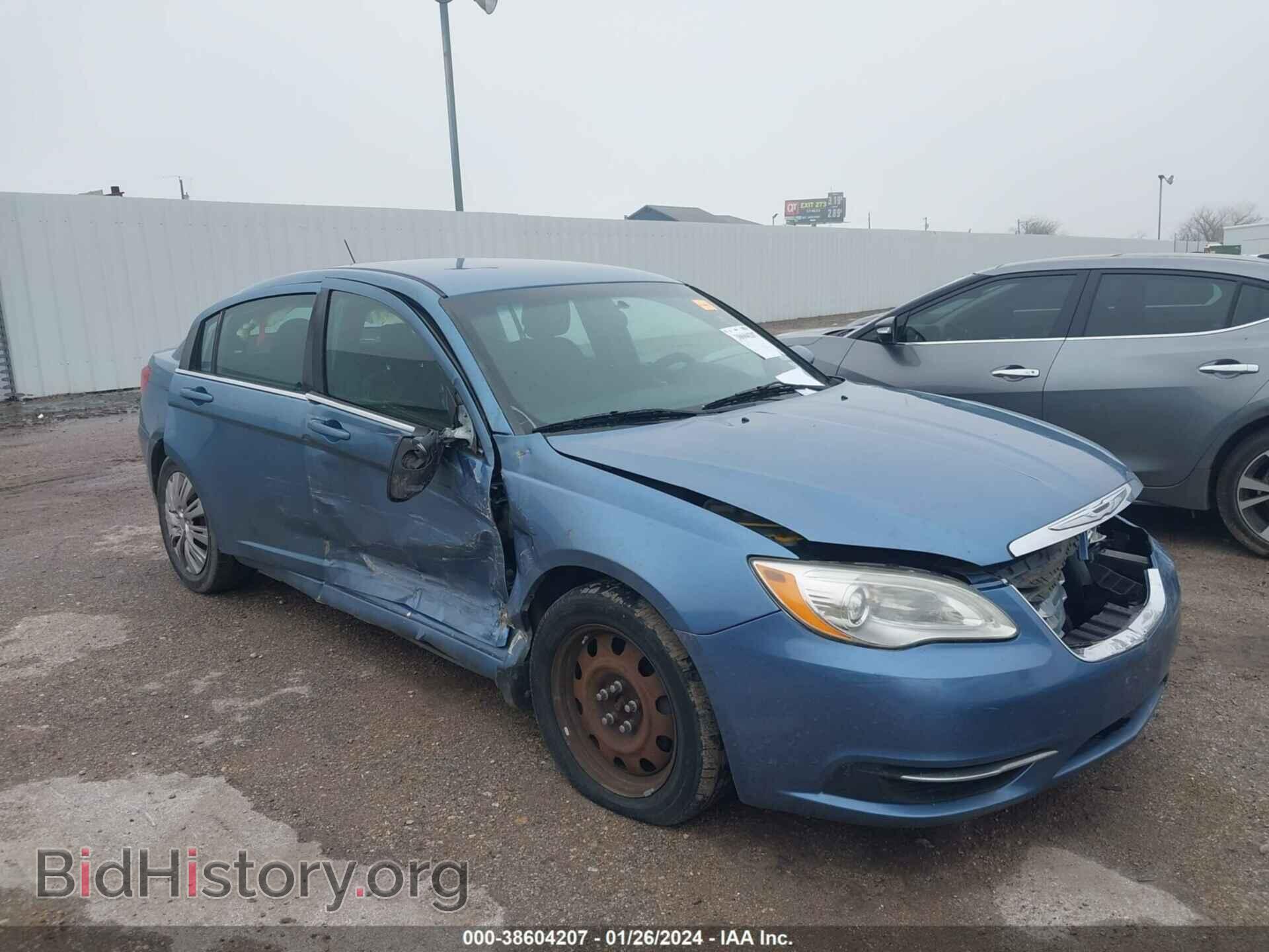 Photo 1C3BC4FB5BN576631 - CHRYSLER 200 2011