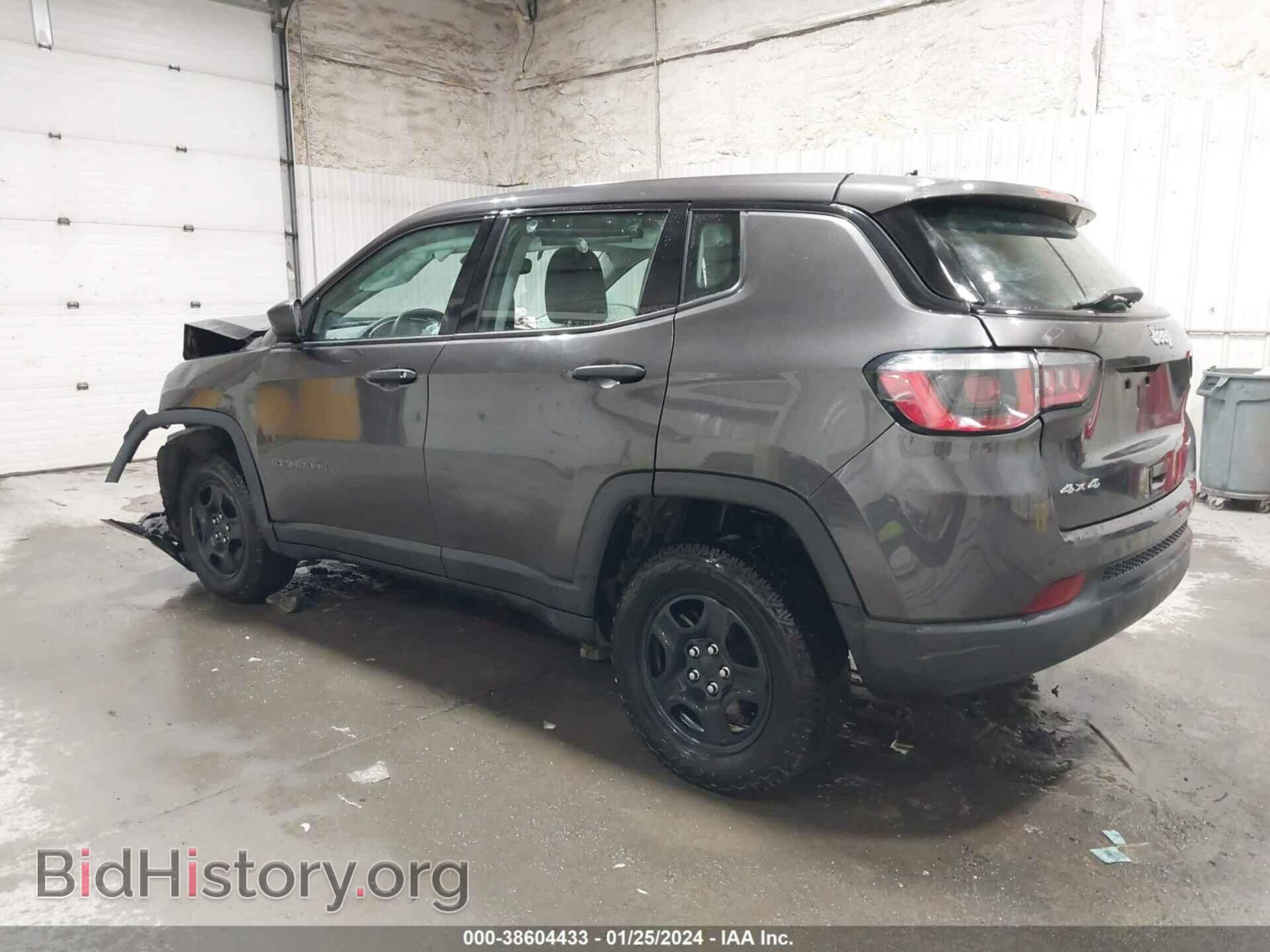 2018 JEEP COMPASS - VIN: 3C4NJDAB2JT163330 - Фото 3