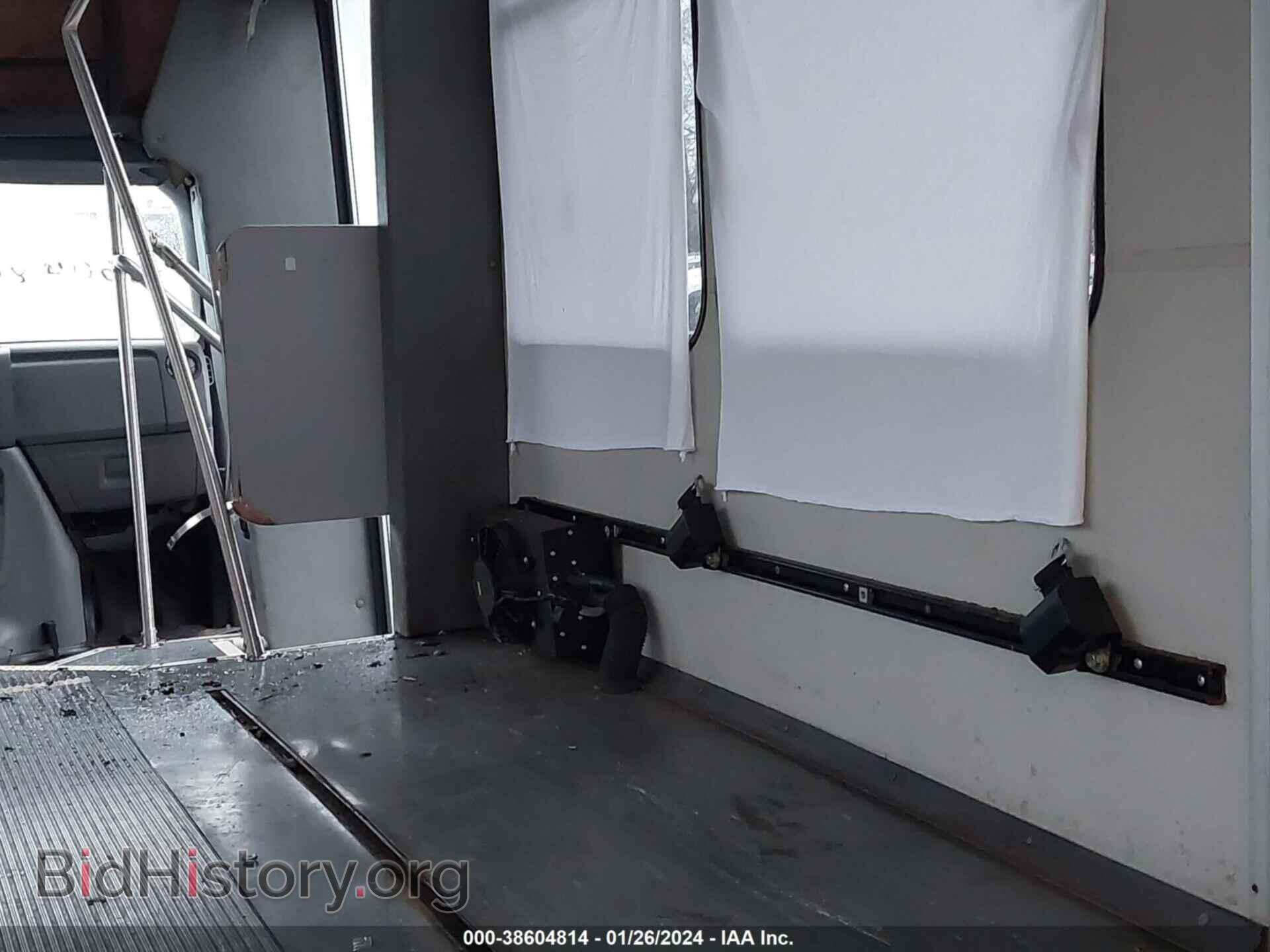 2009 FORD E-350 CUTAWAY - VIN: 1FDEE35L59DA30009 - Фото 13