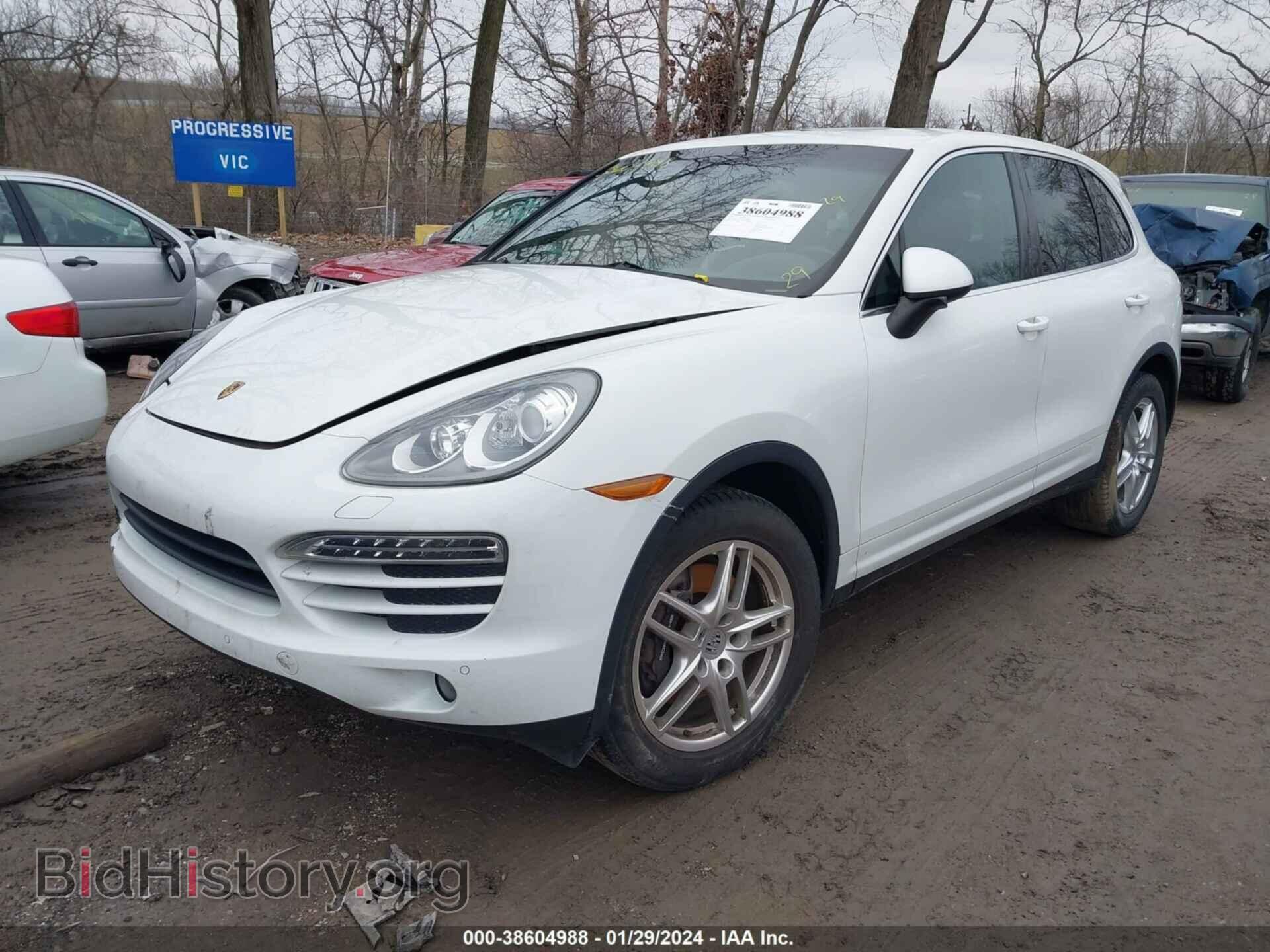2013 PORSCHE CAYENNE - VIN: WP1AA2A21DLA07068 - Photo 2