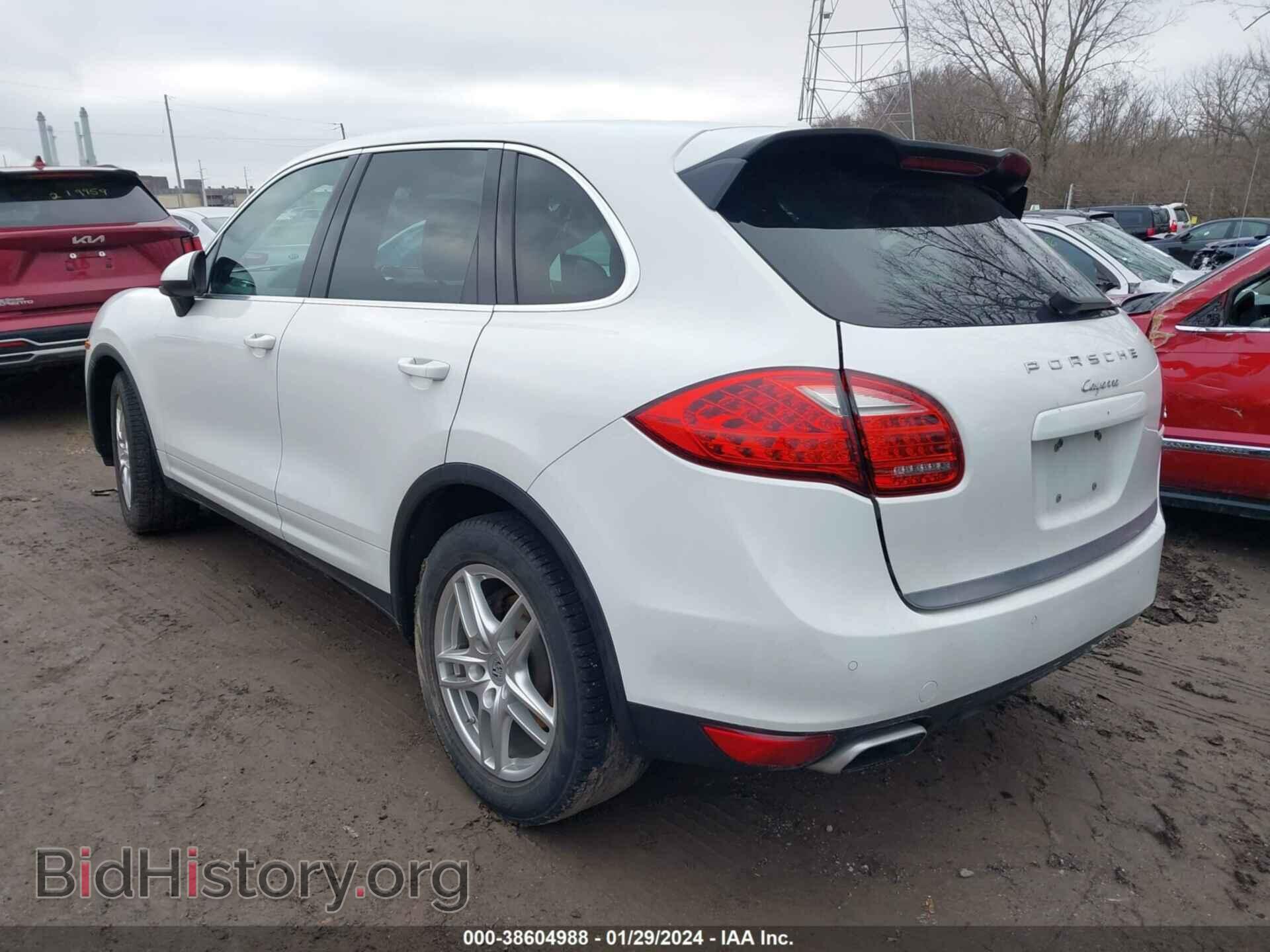 2013 PORSCHE CAYENNE - VIN: WP1AA2A21DLA07068 - Photo 3