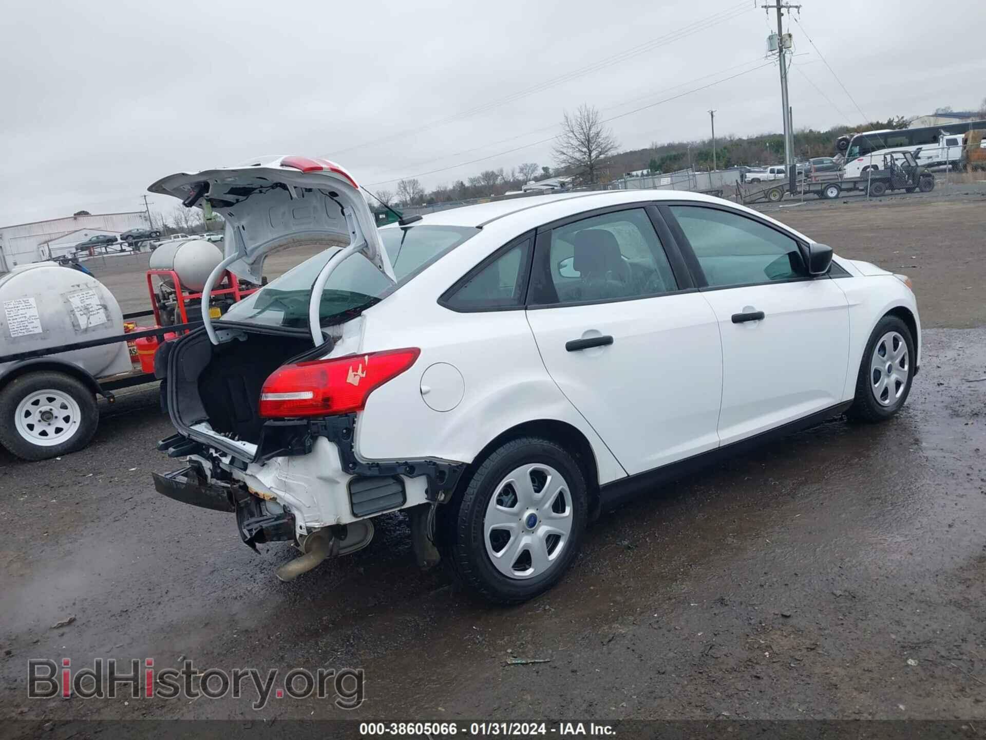 2016 FORD FOCUS - VIN: 1FADP3E29GL224410 - Photo 4