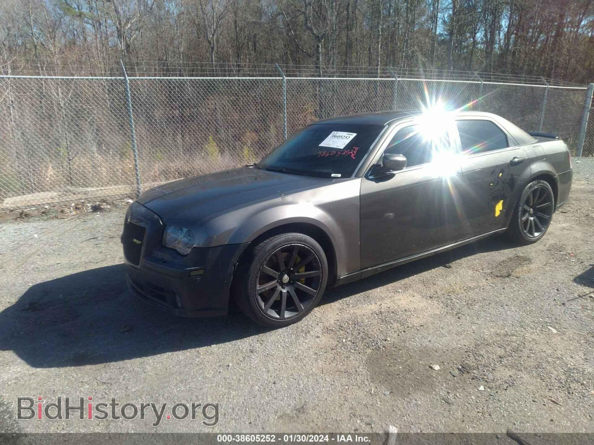 2008 CHRYSLER 300C - VIN: 2C3LA73W98H107479 - Фото 2