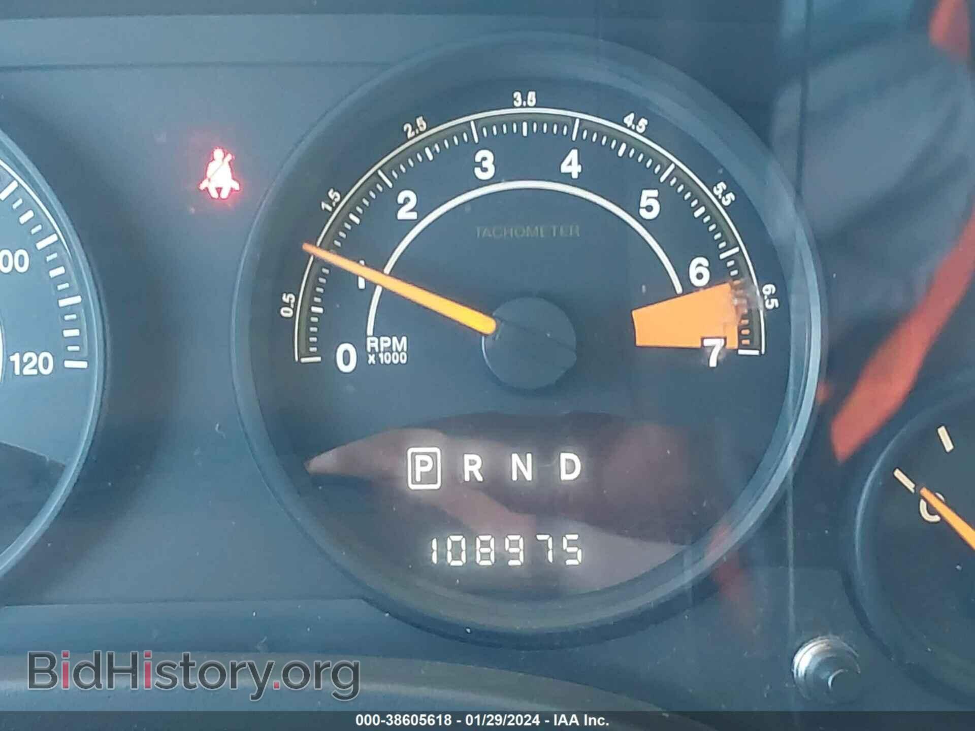 2014 JEEP COMPASS - VIN: 1C4NJCBA3ED882422 - Фото 7