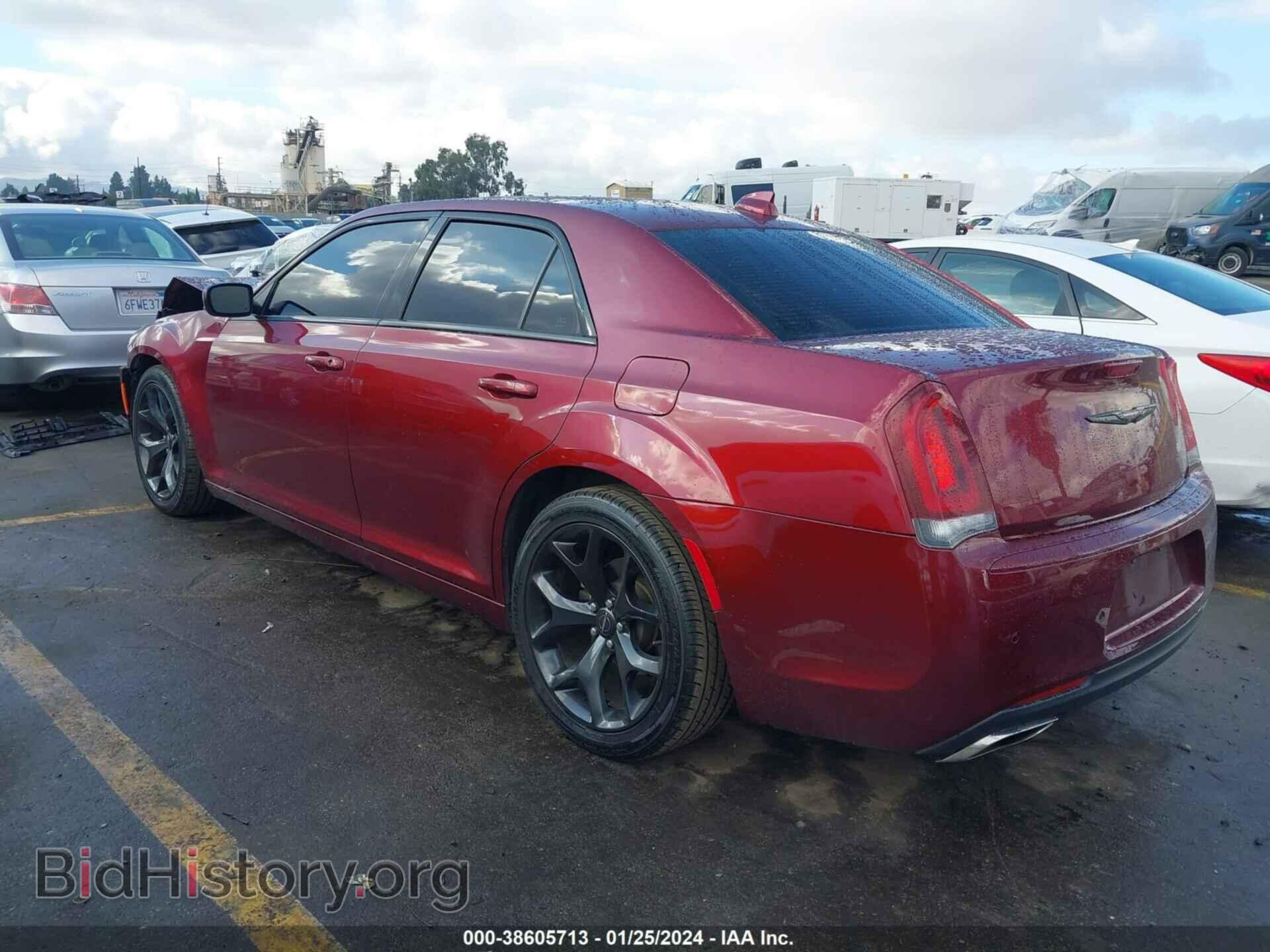 2021 CHRYSLER 300 - VIN: 2C3CCABG4MH541224 - Фото 3